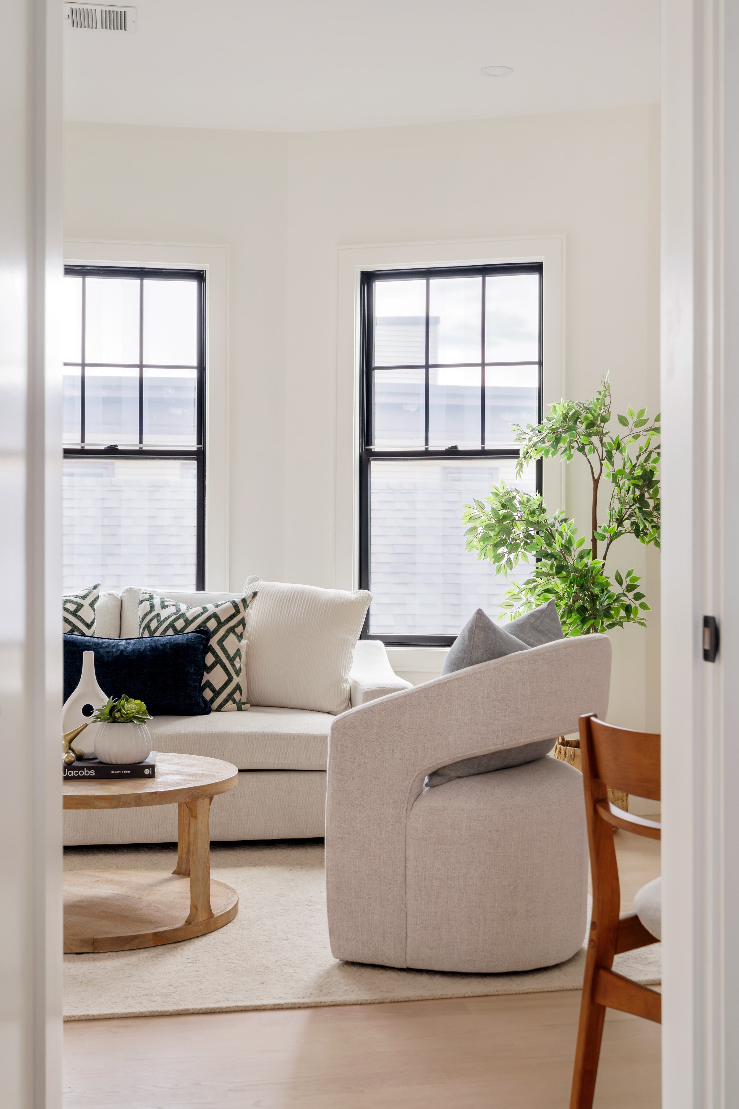 LIVING DINING ROOM-00509.jpg