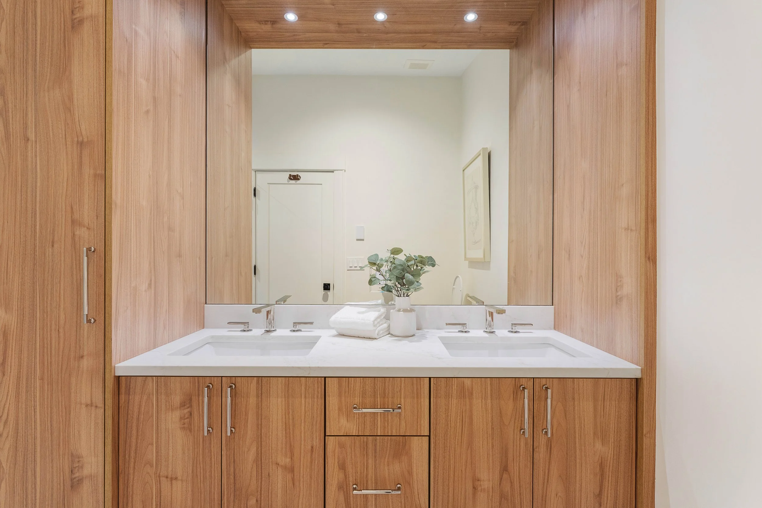 WEB-PRINT_-2_INTERIORS(32).jpg