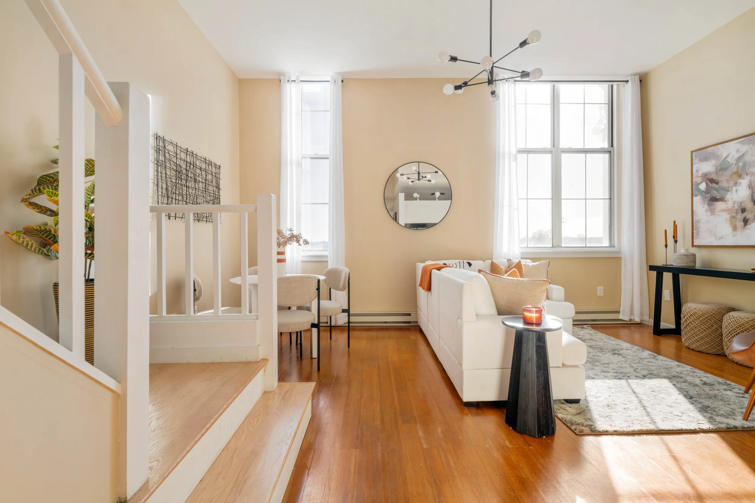 Living Room-04292.jpg