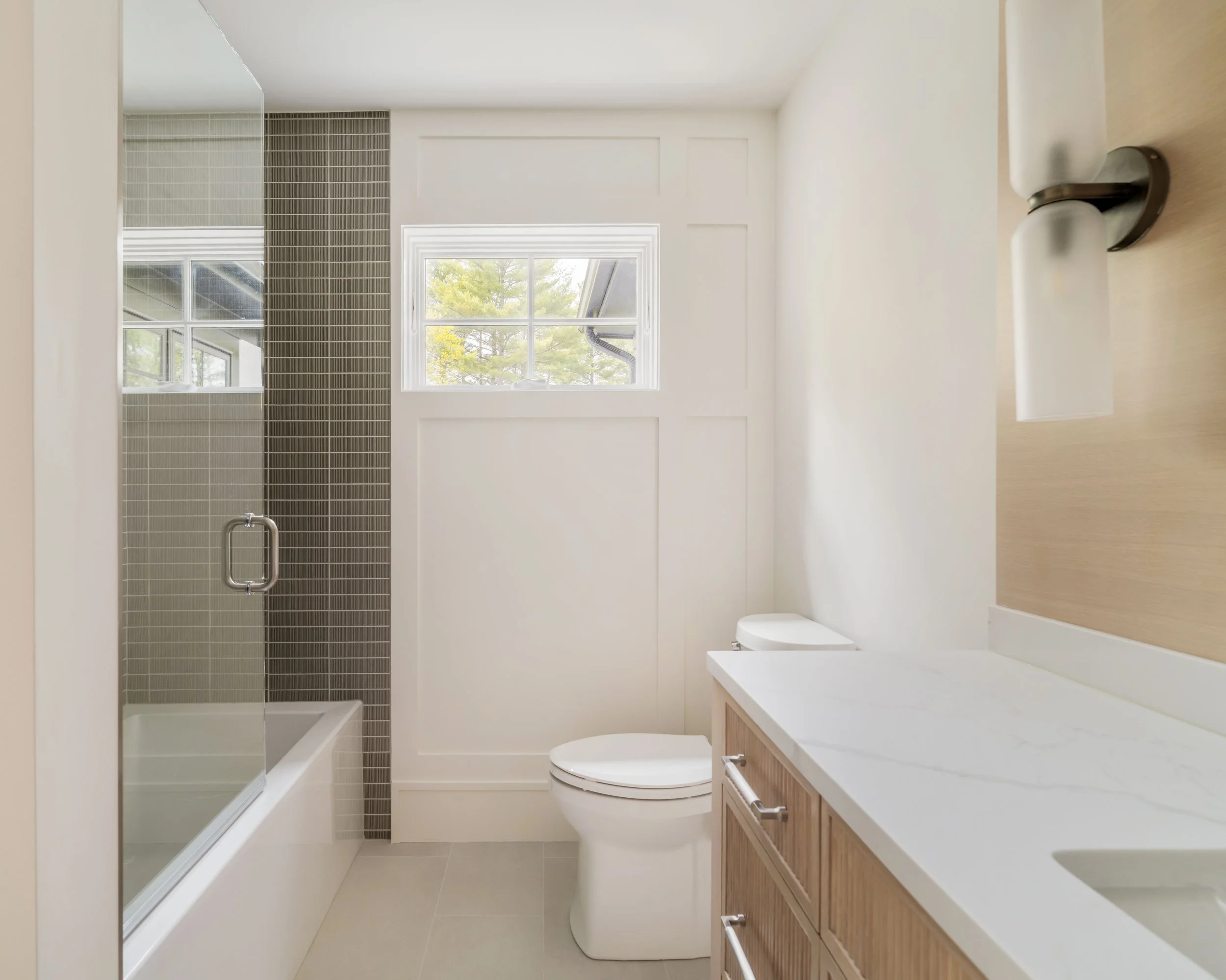 Bed  Bath 3-02243.jpg