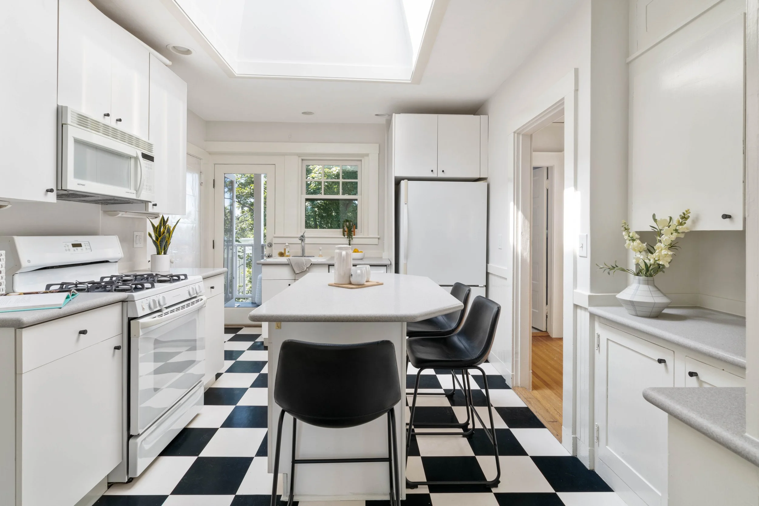 Kitchen-8.jpg