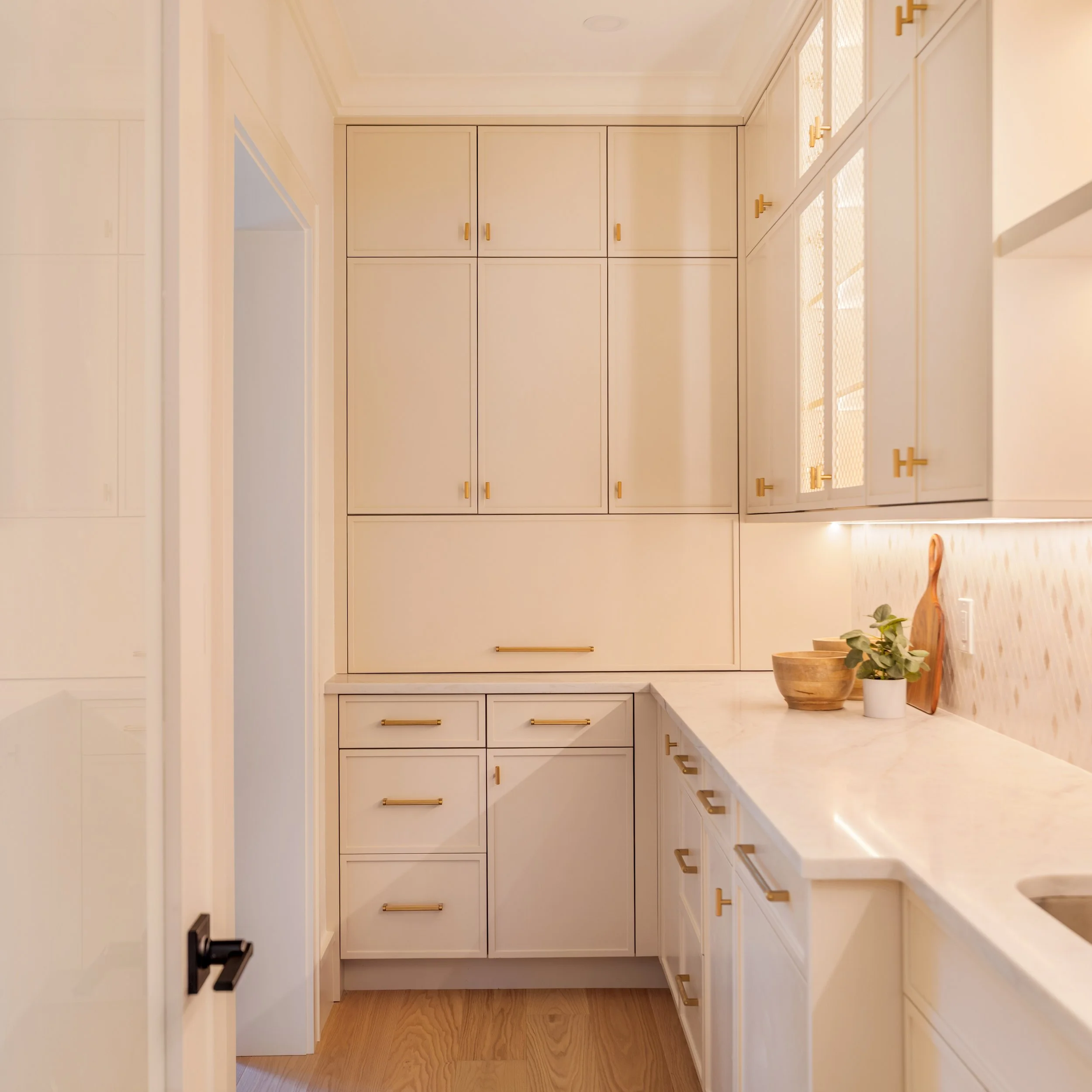 Pantry-01580.jpg