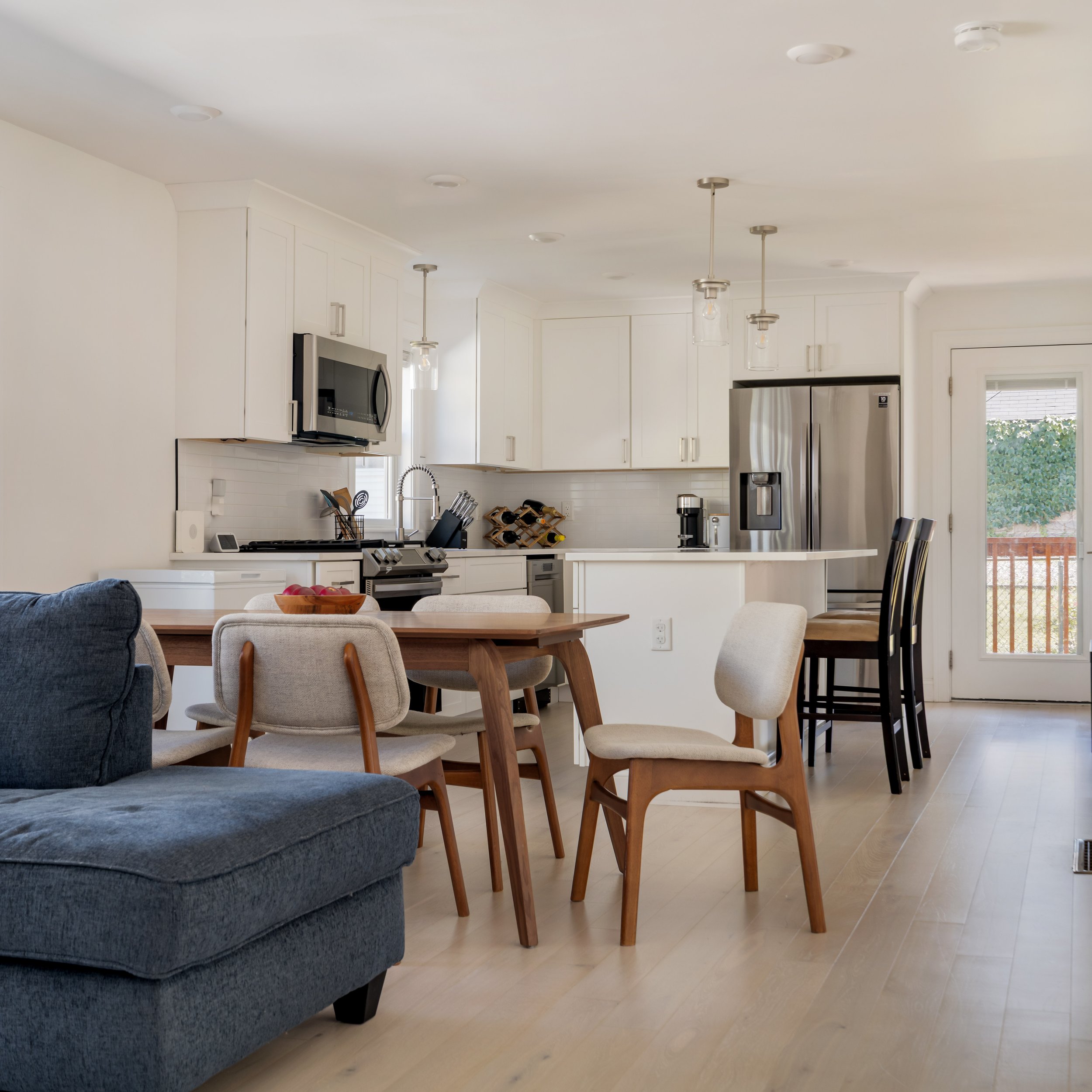 Dining Room-01698.jpg