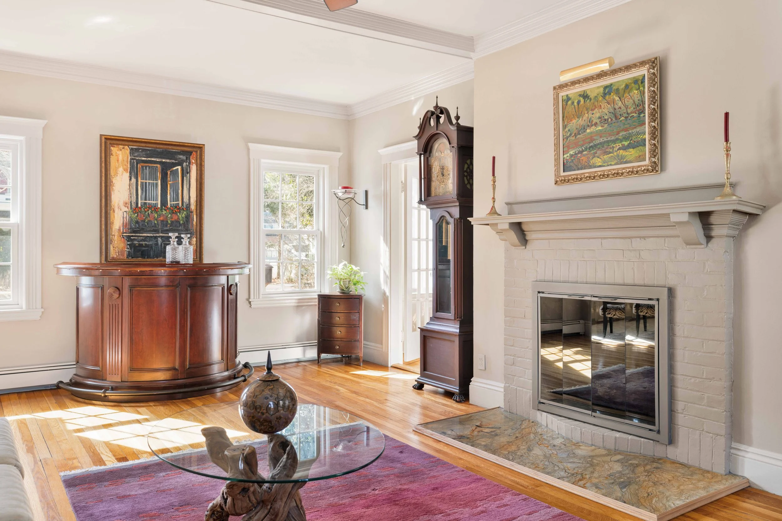 Living Room-10.jpg