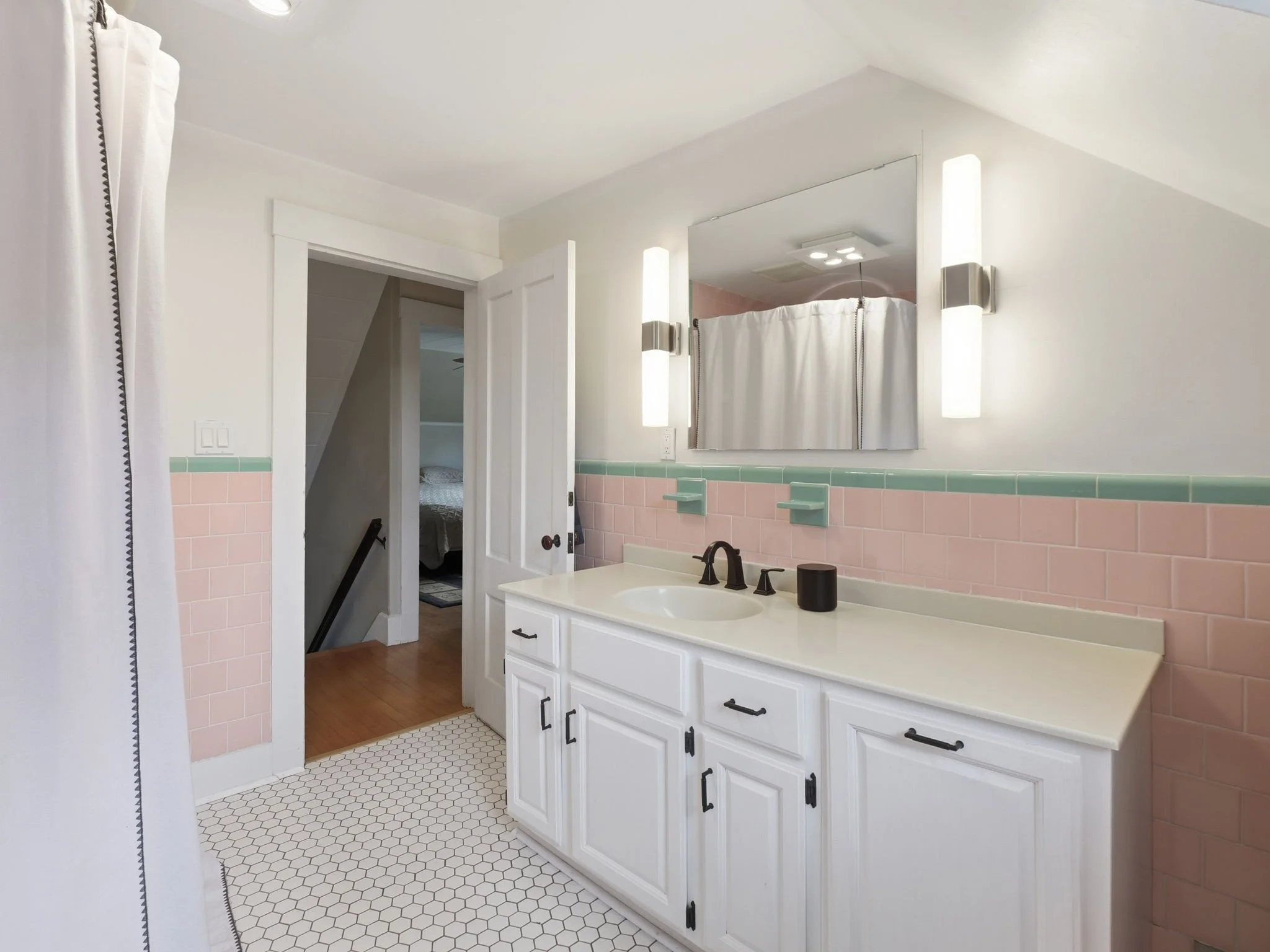 34-web-or-mls-98_Walnut_St_North_Brookfield_MA_022.jpg