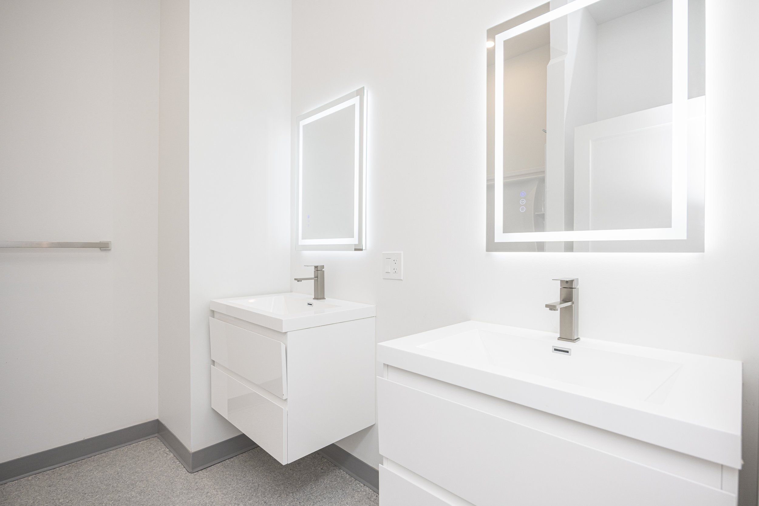Copy of 80 Middlesex St. 306 (2 Bedroom)-24.jpg