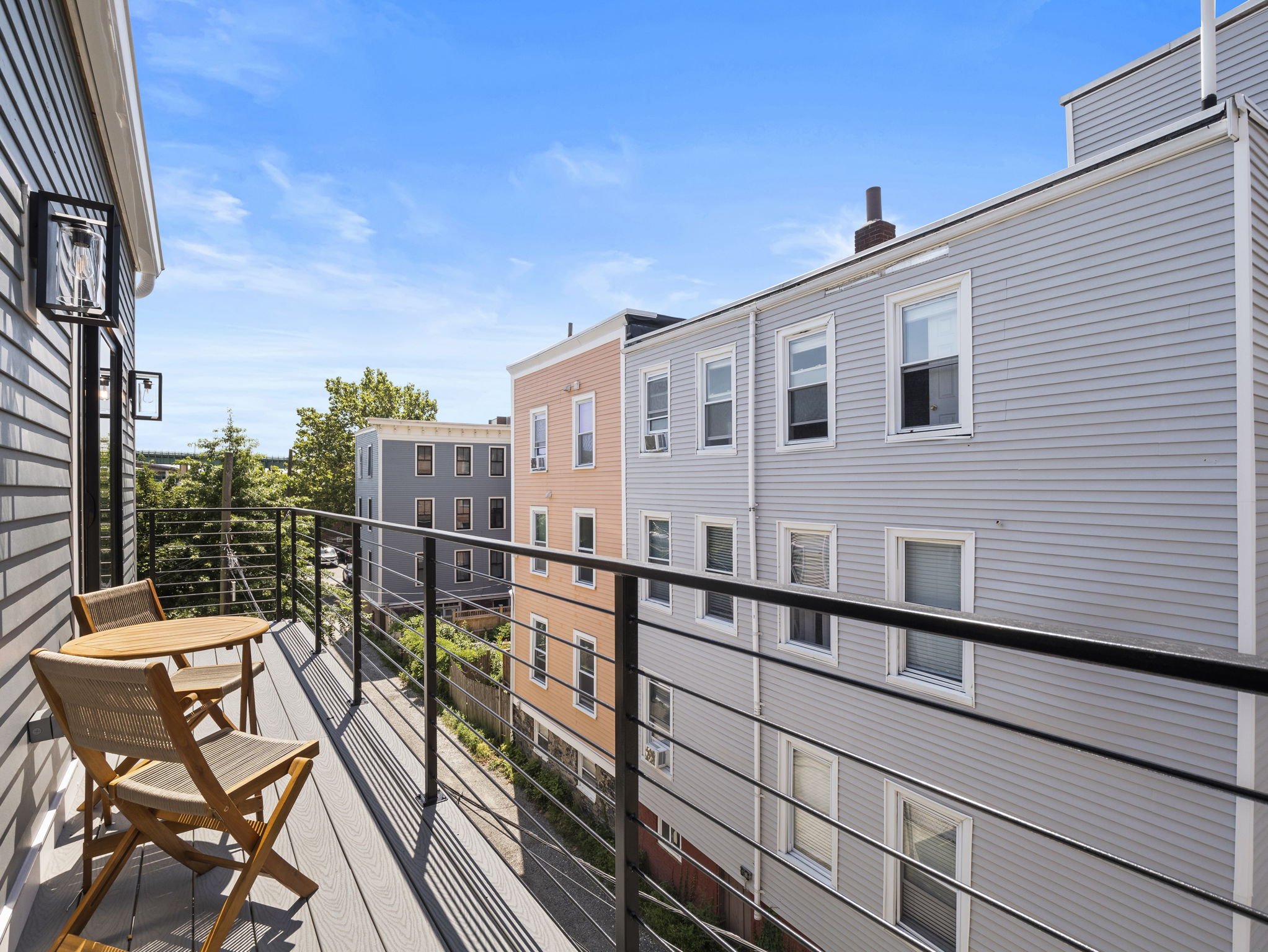 108-web-or-mls-106 Bunker Hill St 3R Boston MA 34.jpg