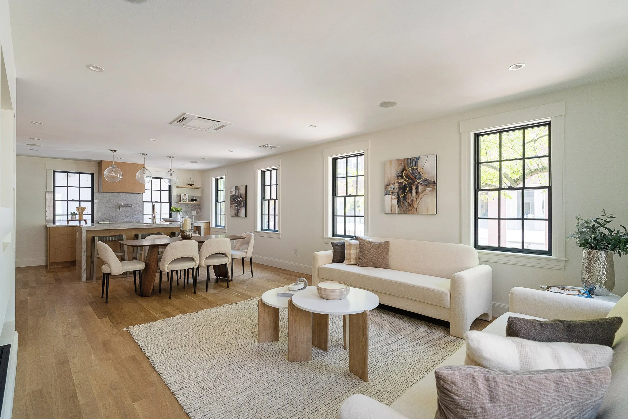 MLS_2_INTERIORS(5).jpg