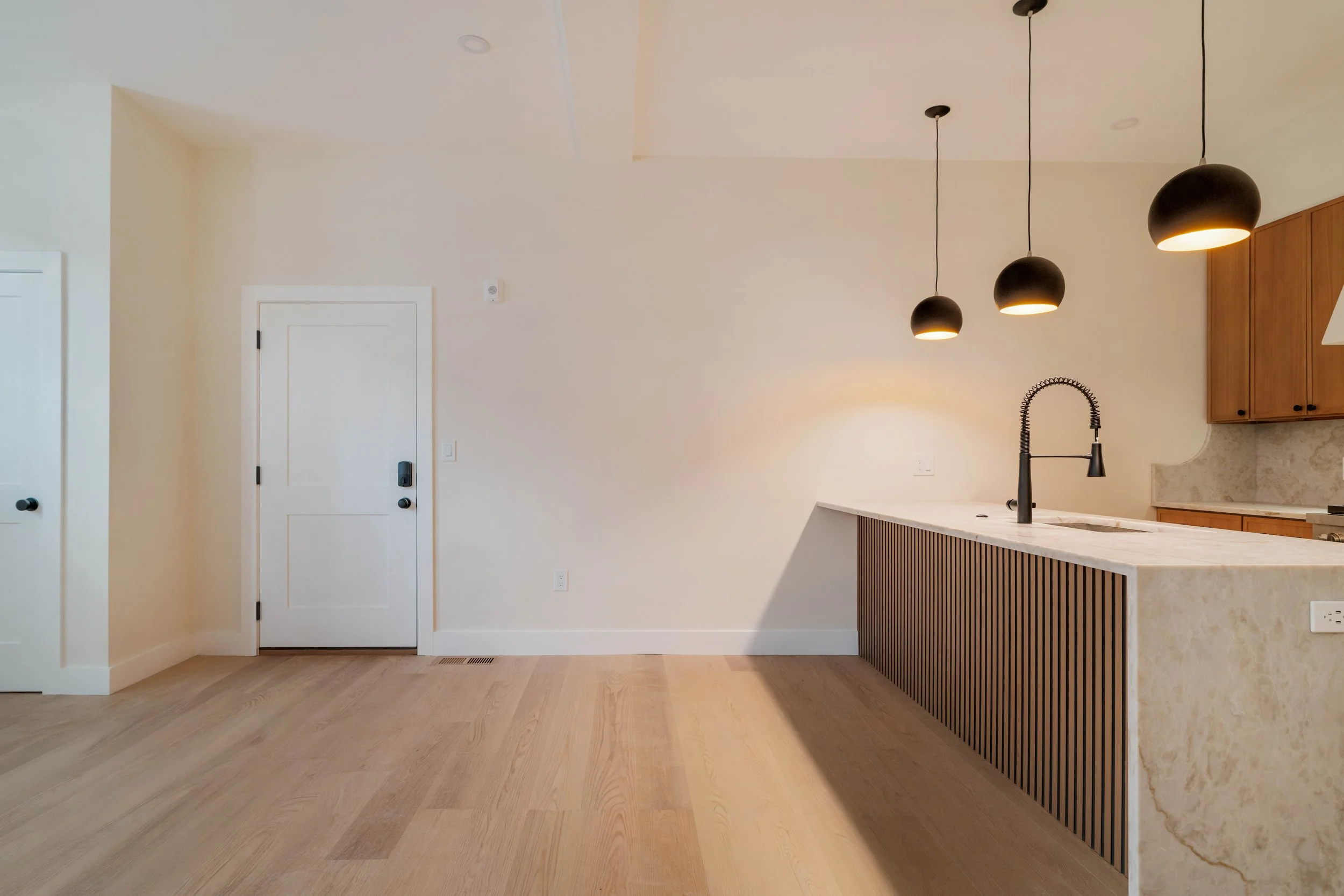 Living Dining Room-03479.jpg