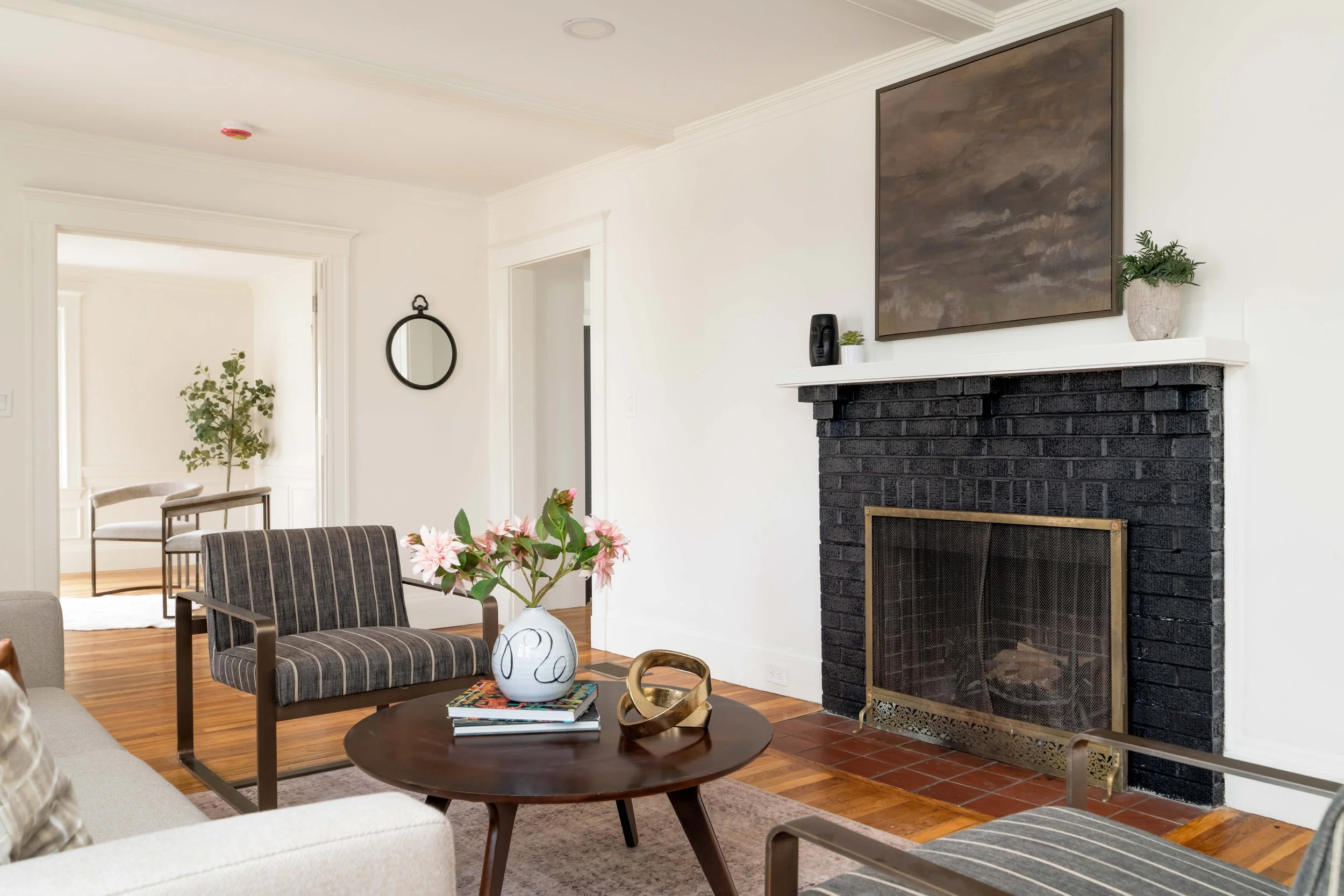 Living Room--20.jpg
