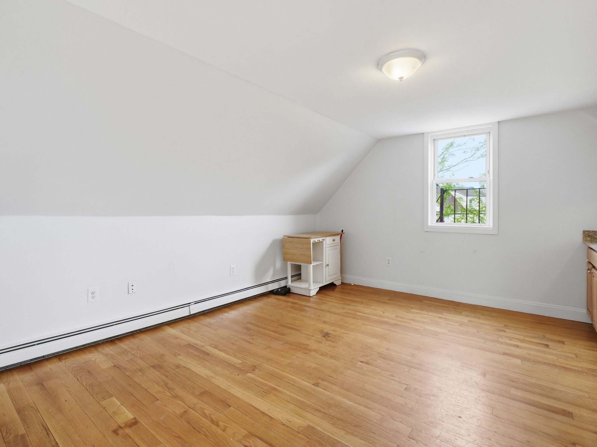 25-web-or-mls-7_Corbet_St_Boston_MA_015.jpg