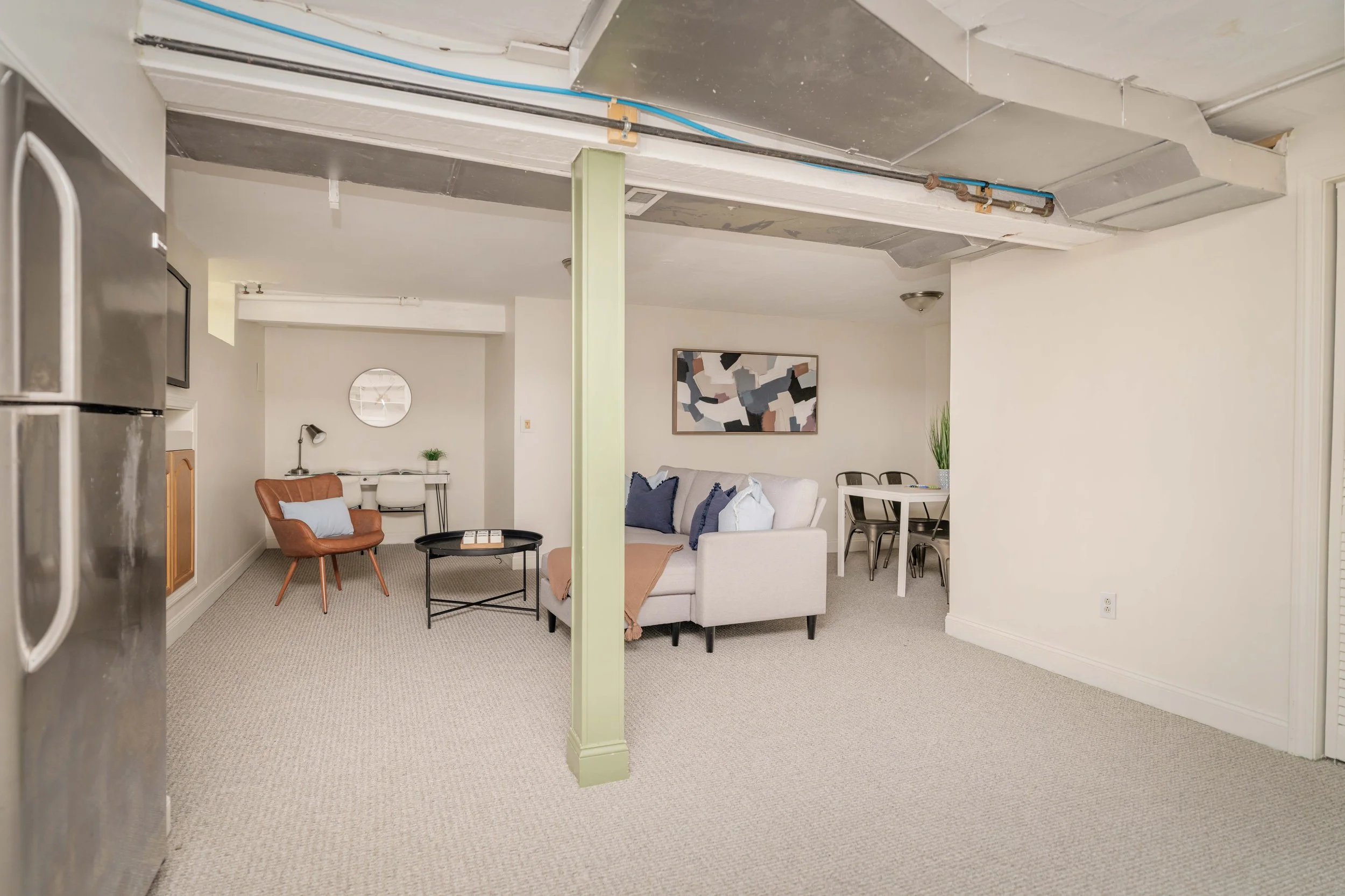 Lower Level-04083.jpg