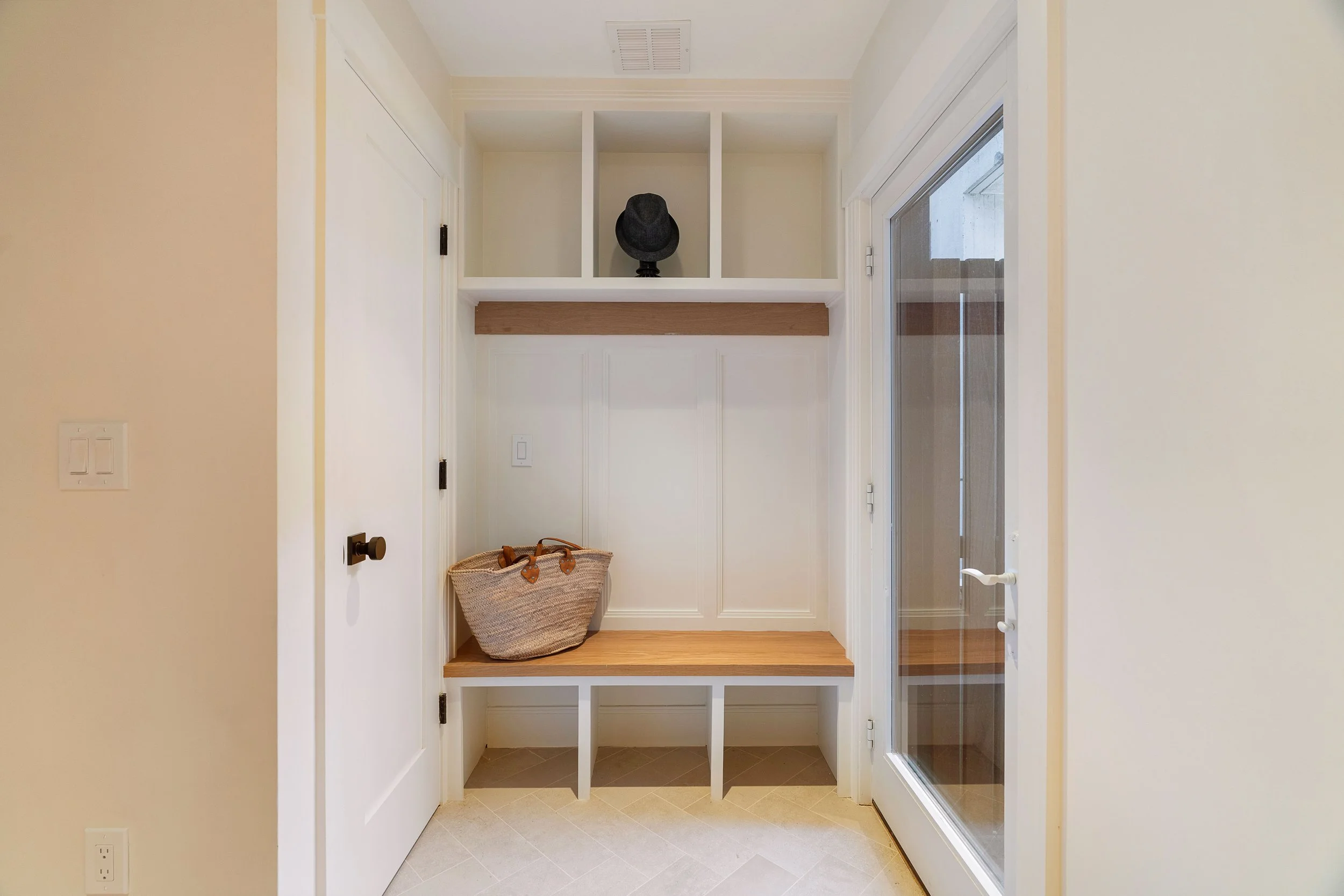 WEB-PRINT_-2_INTERIORS(2).jpg