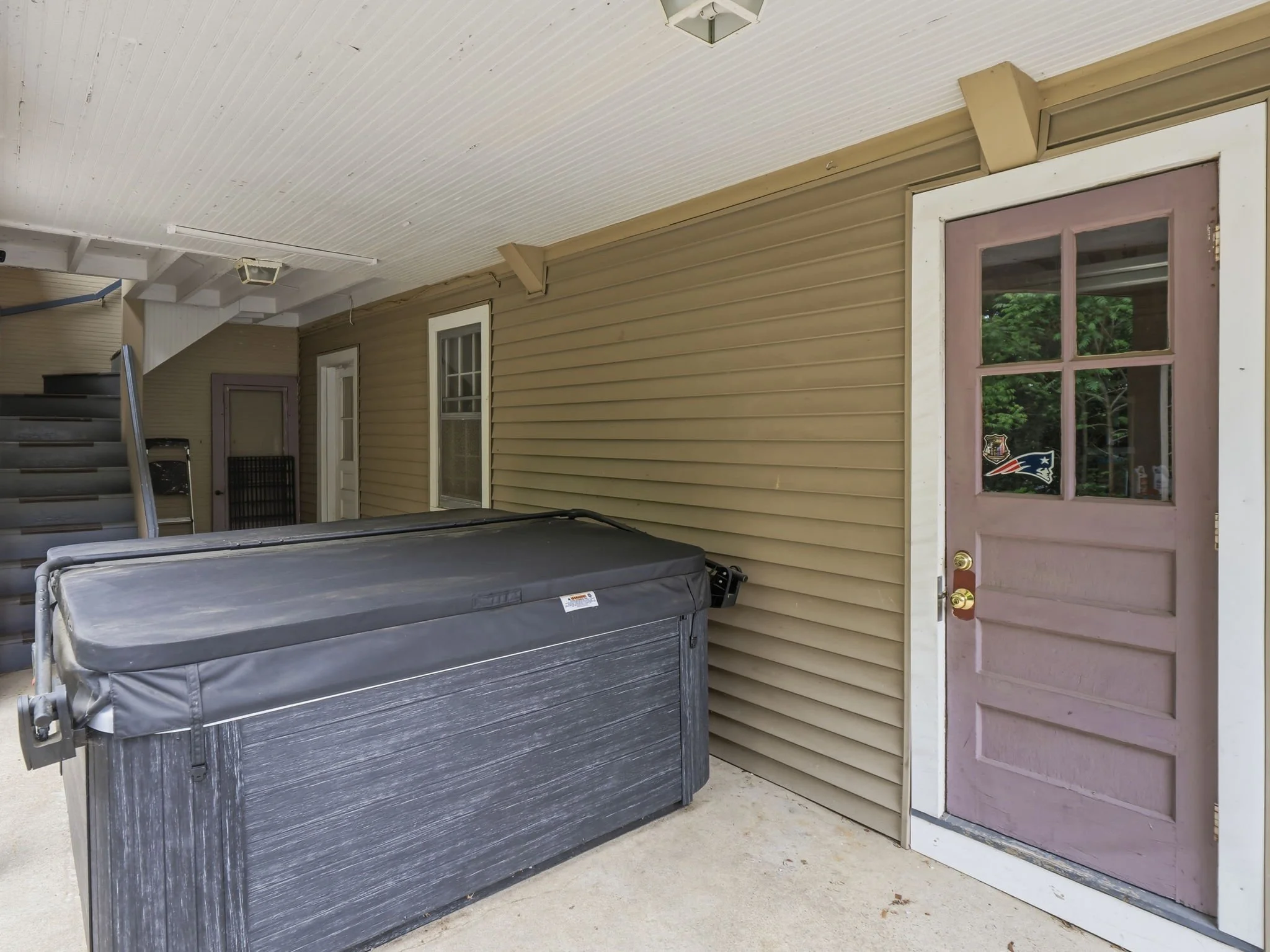40-web-or-mls-98_Walnut_St_North_Brookfield_MA_041.jpg