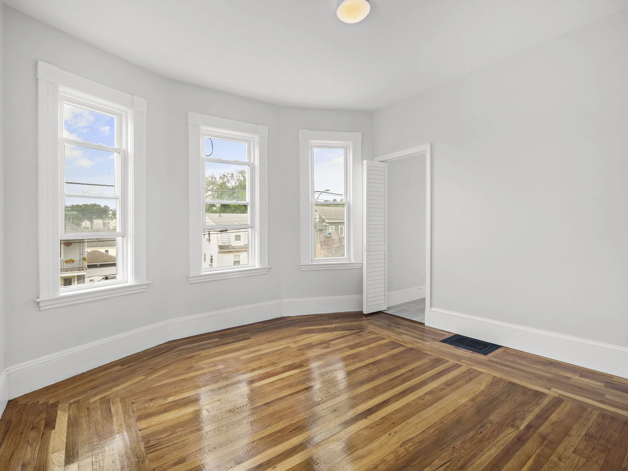 7-web-or-mls-2&3 149 Mountain Ave, Revere, MA 7.jpg