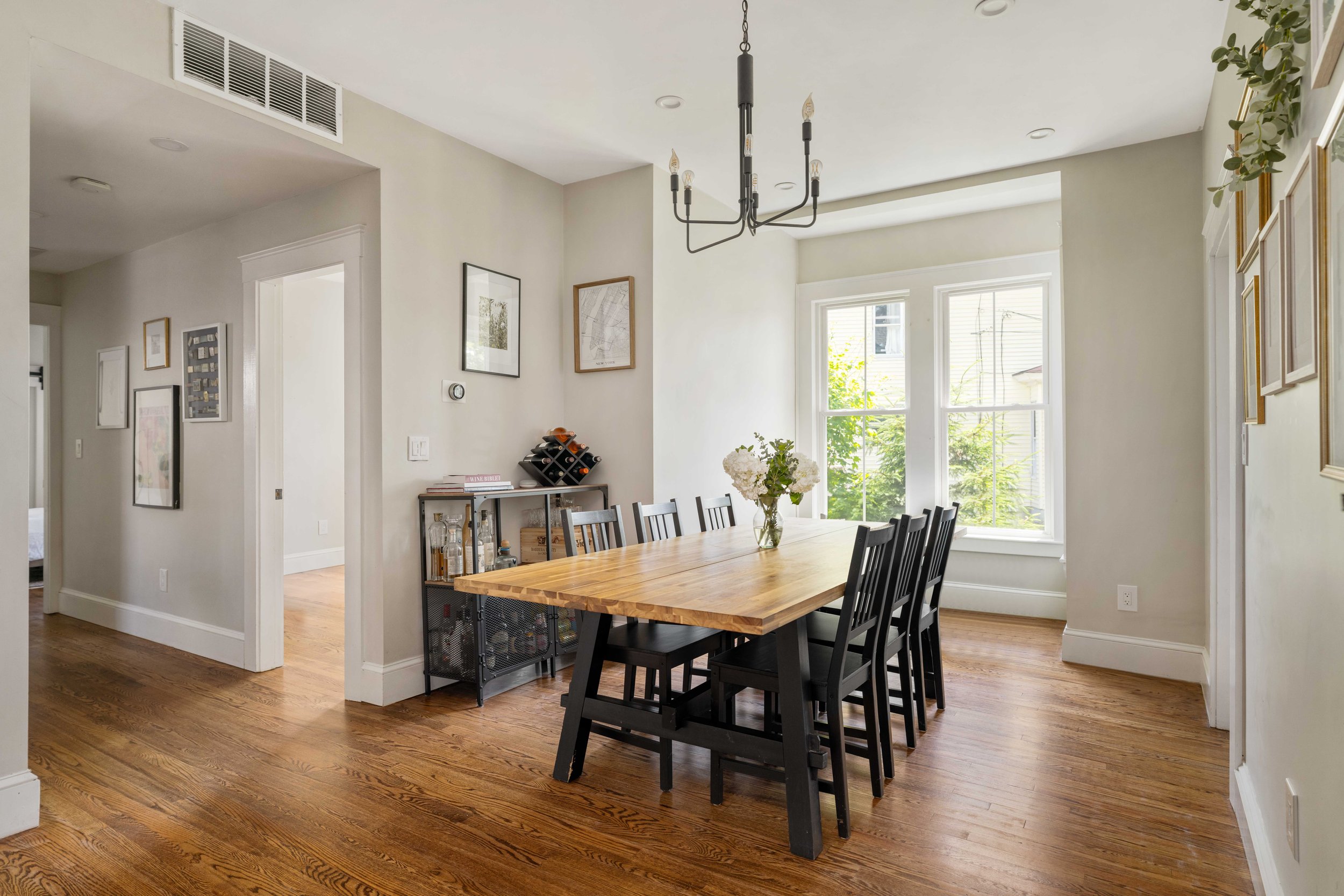 Dining Room-4.jpg