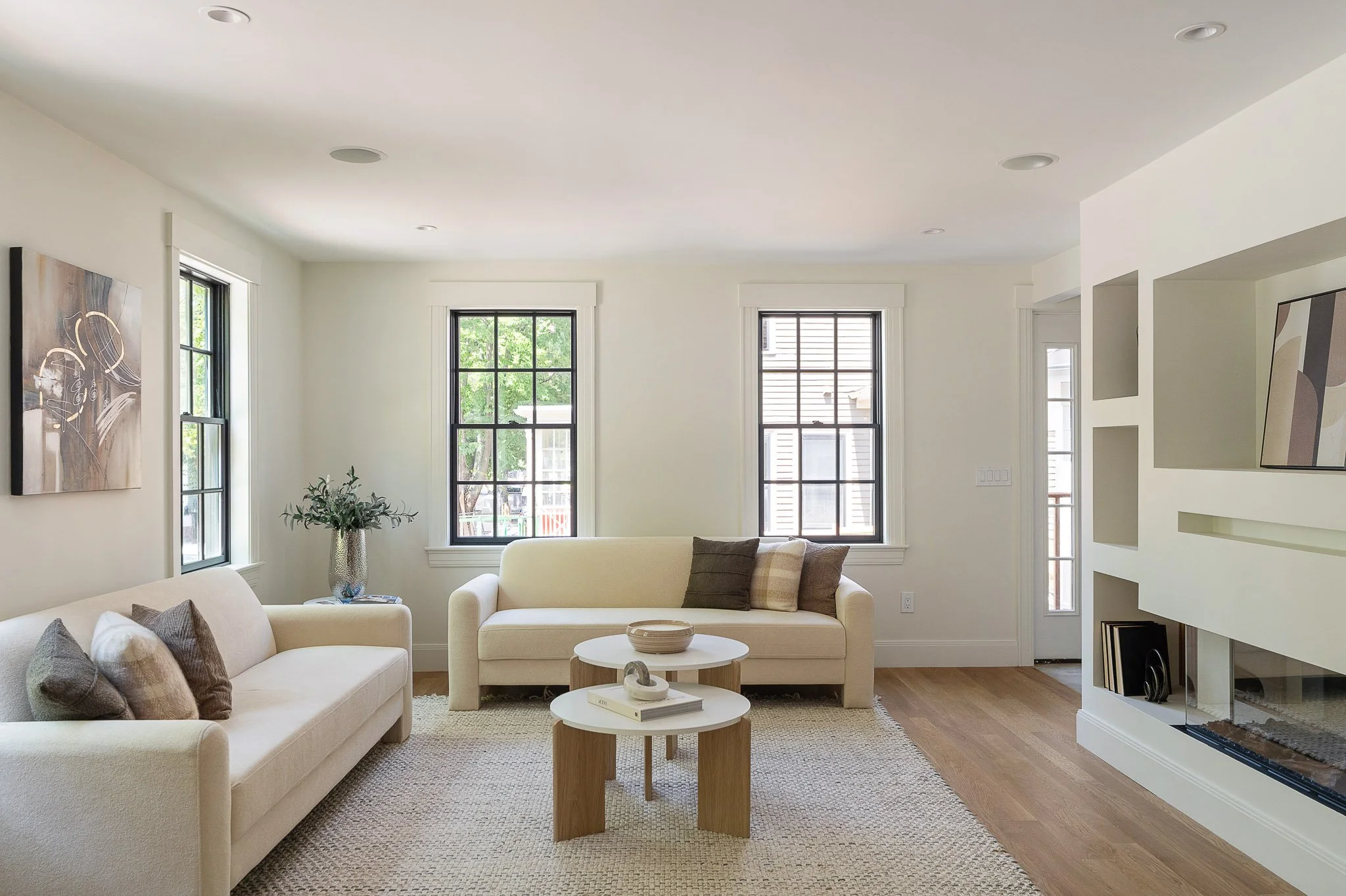 MLS_2_INTERIORS(16).jpg