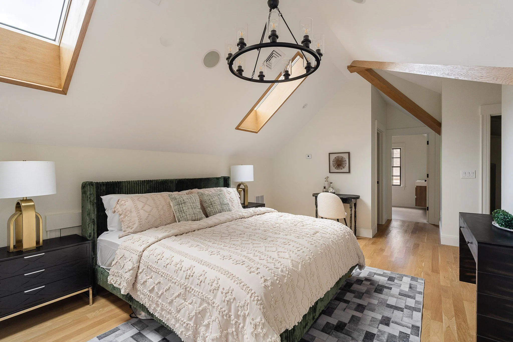 MLS_2_INTERIORS(35).jpg