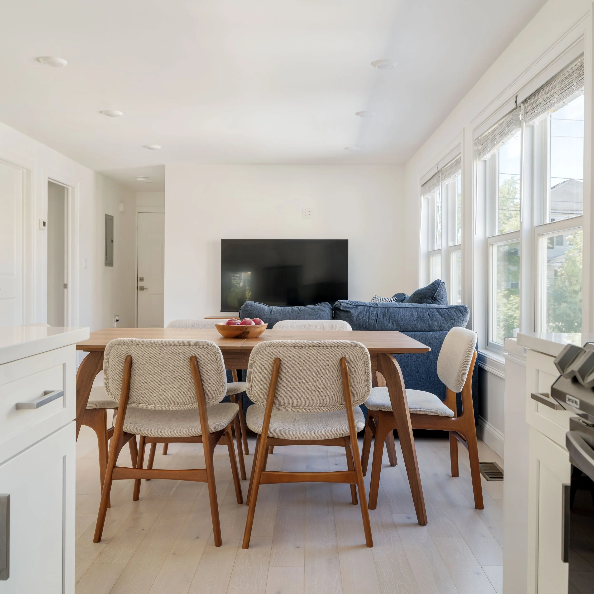 Dining Room-01759.jpg