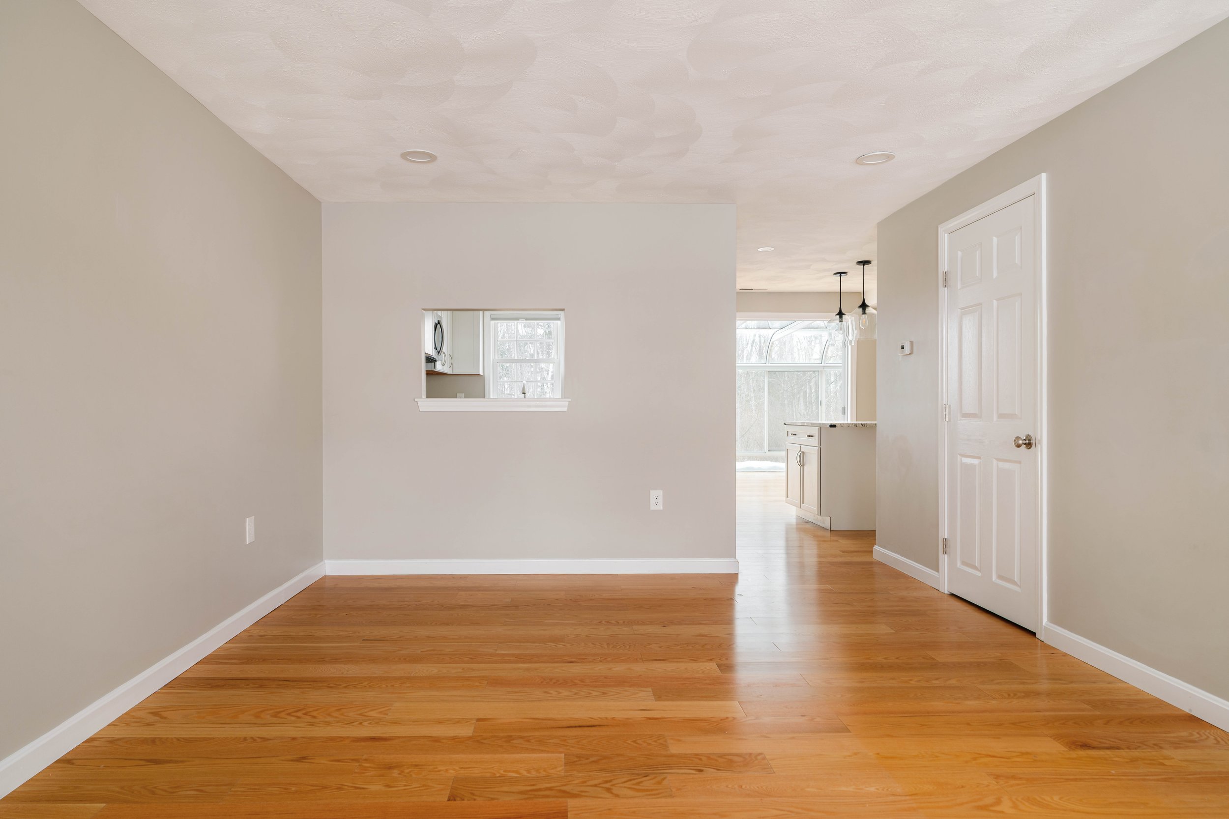 Living Dining-00308.jpg