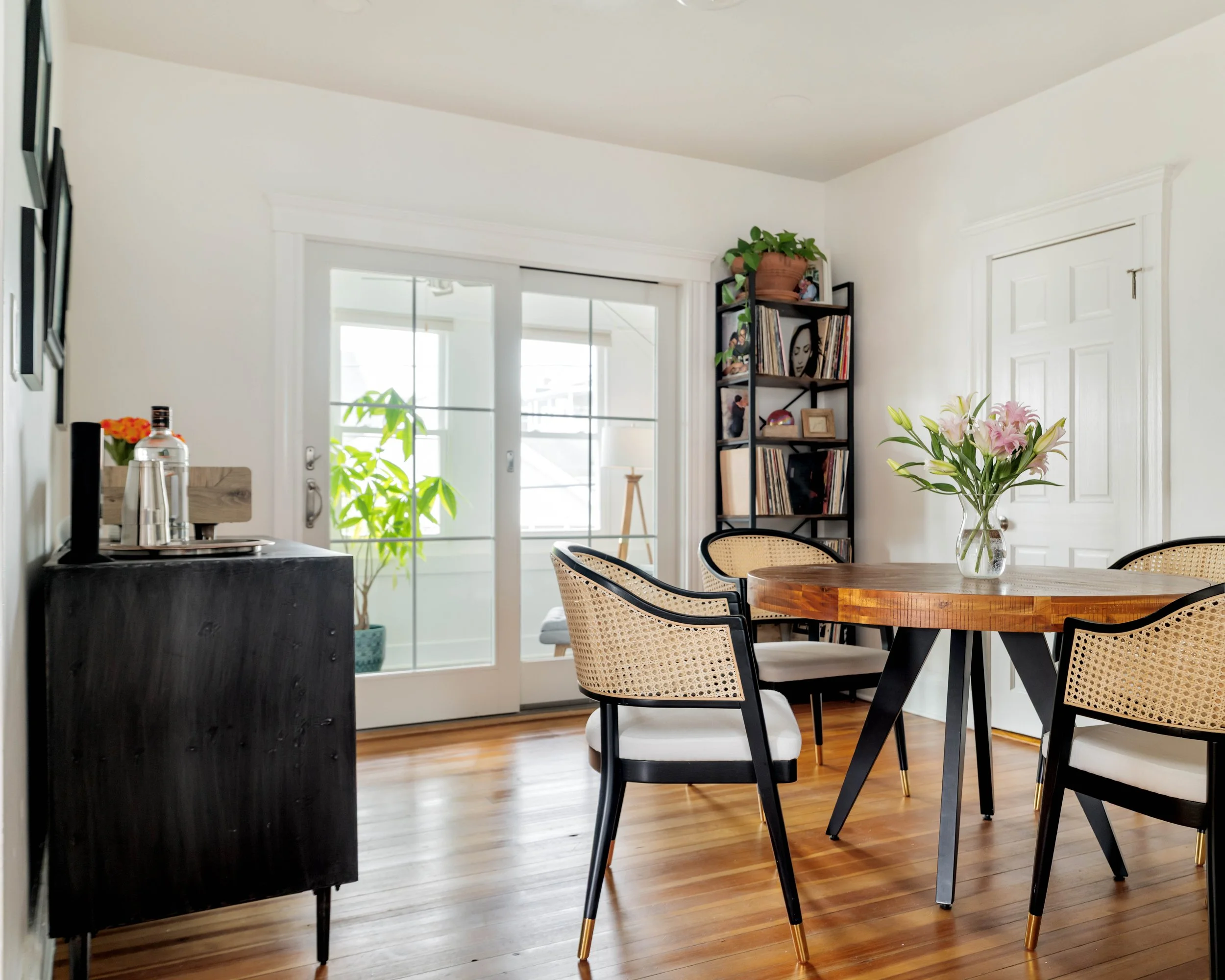 Dining Room-00340.jpg
