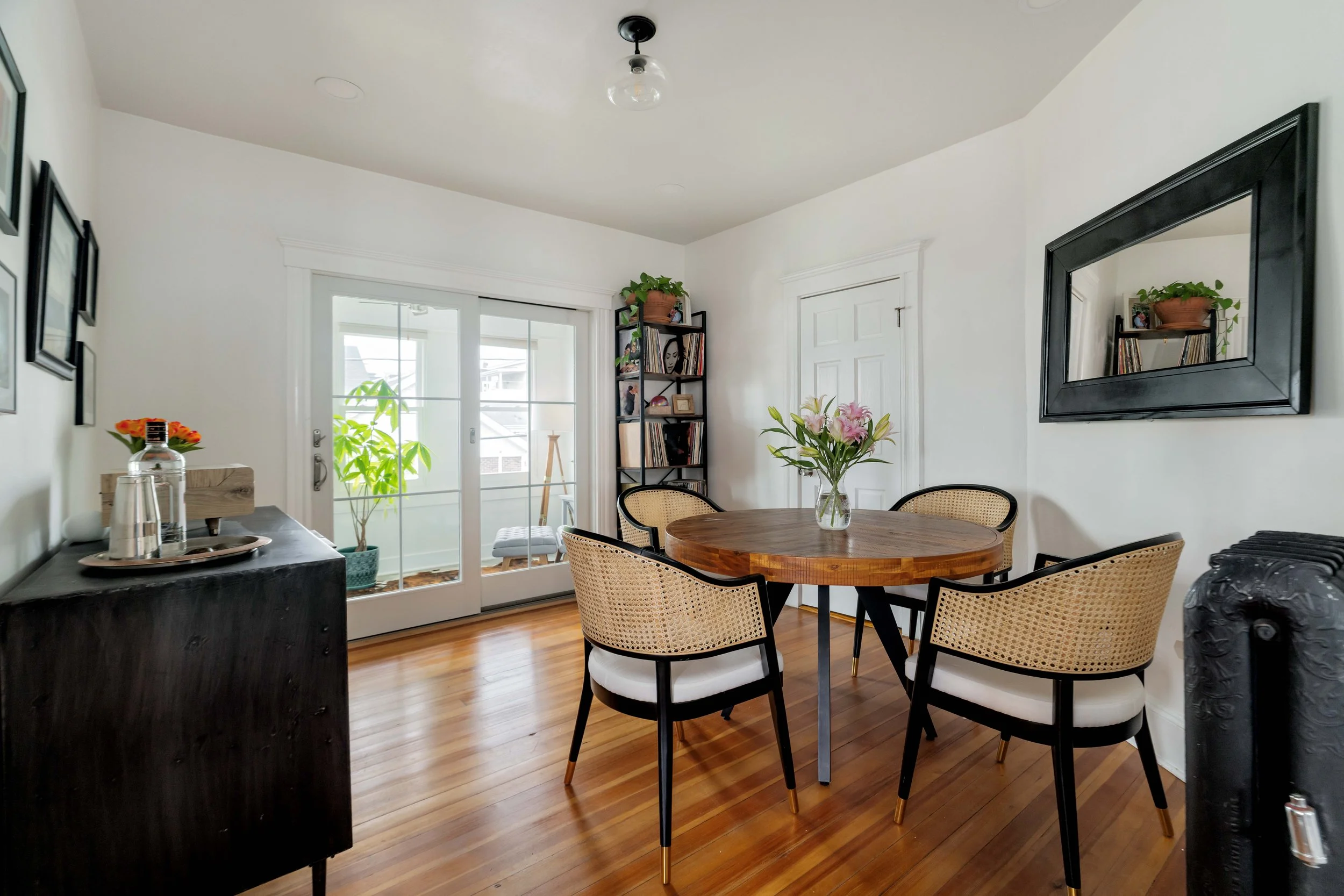 Dining Room-00515.jpg
