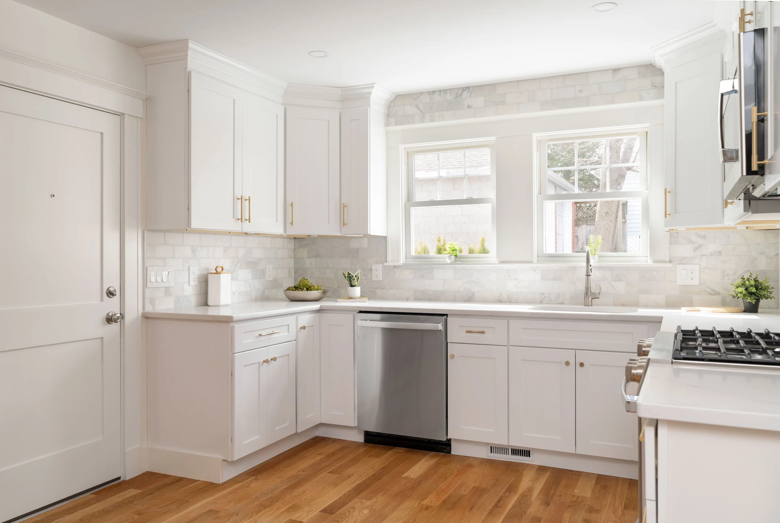Kitchen Dining--11.jpg