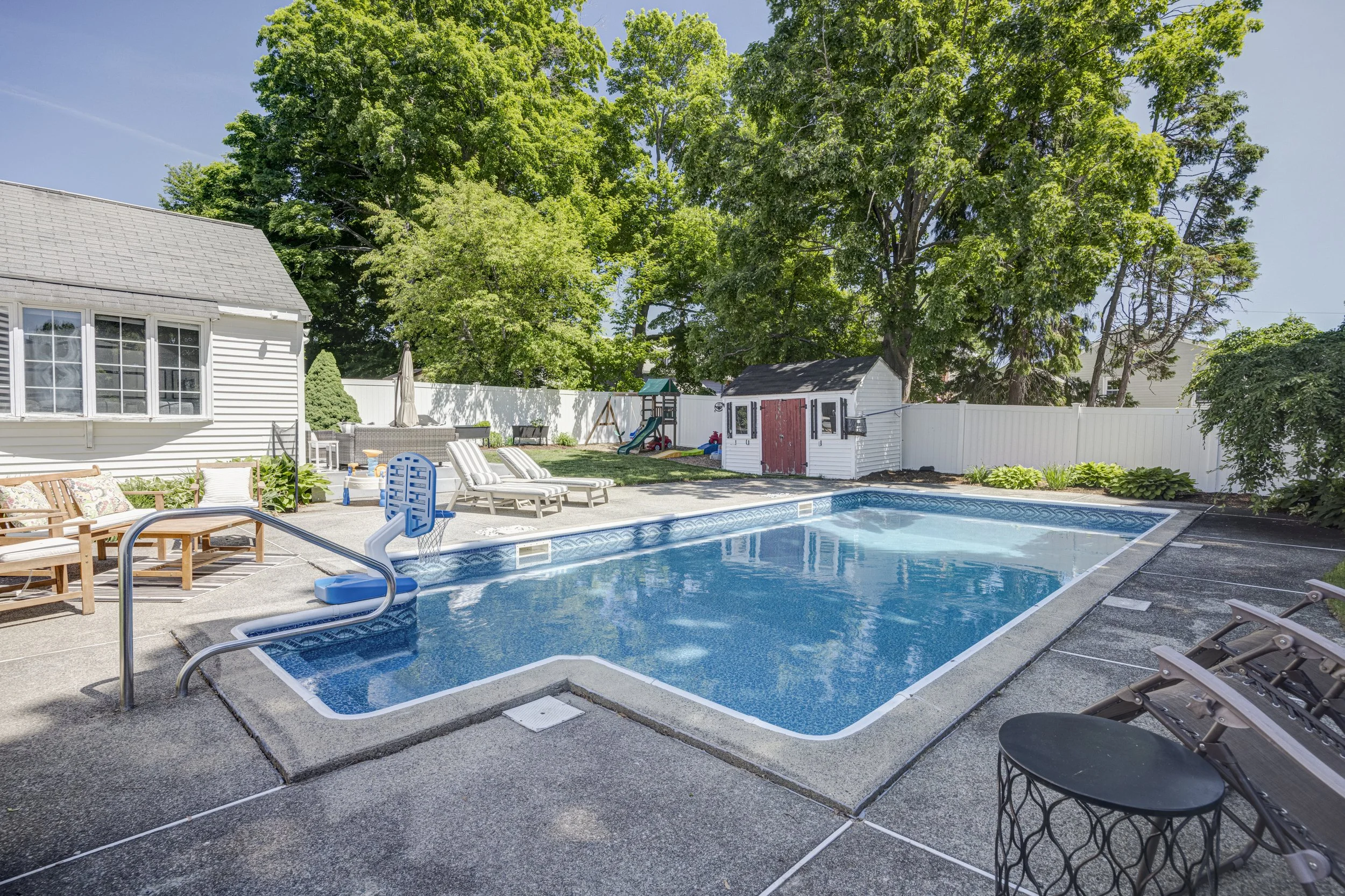 27 Lawnview Drive For Web-49.jpg