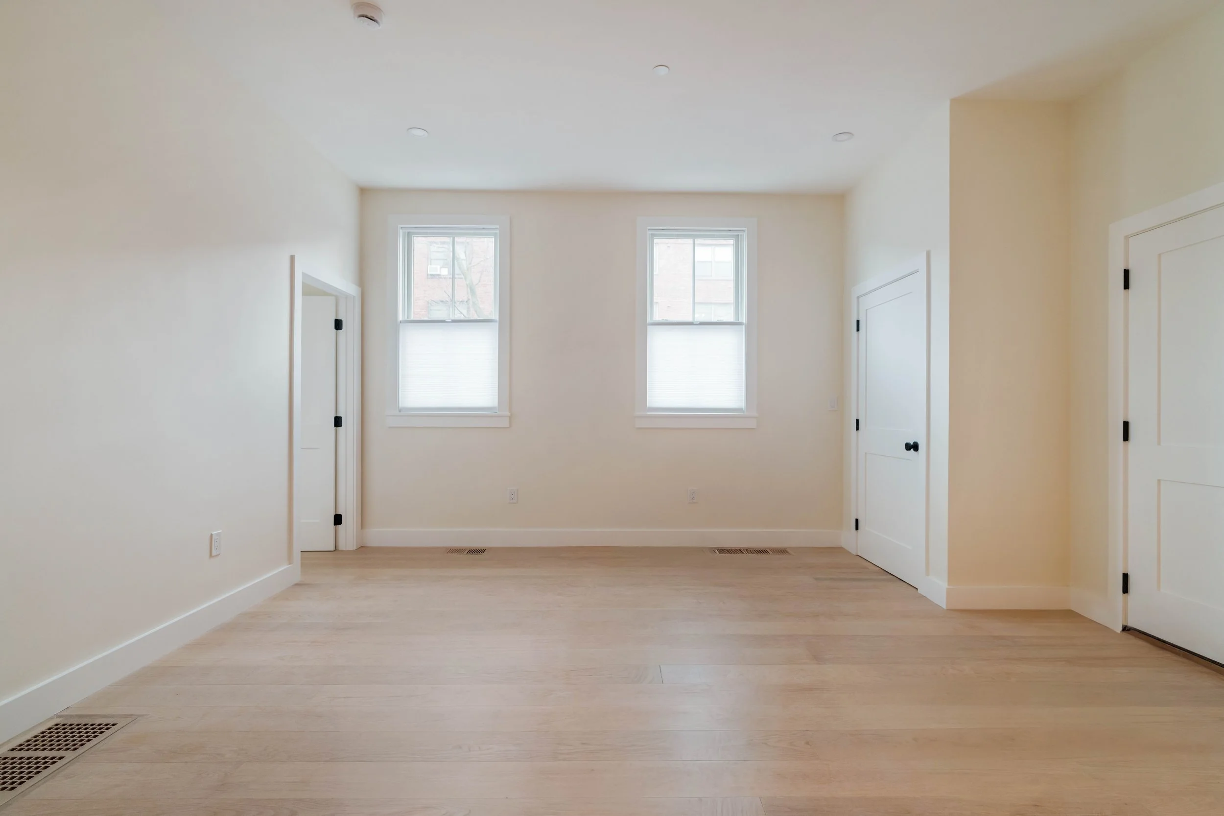 Living Dining Room-03483.jpg