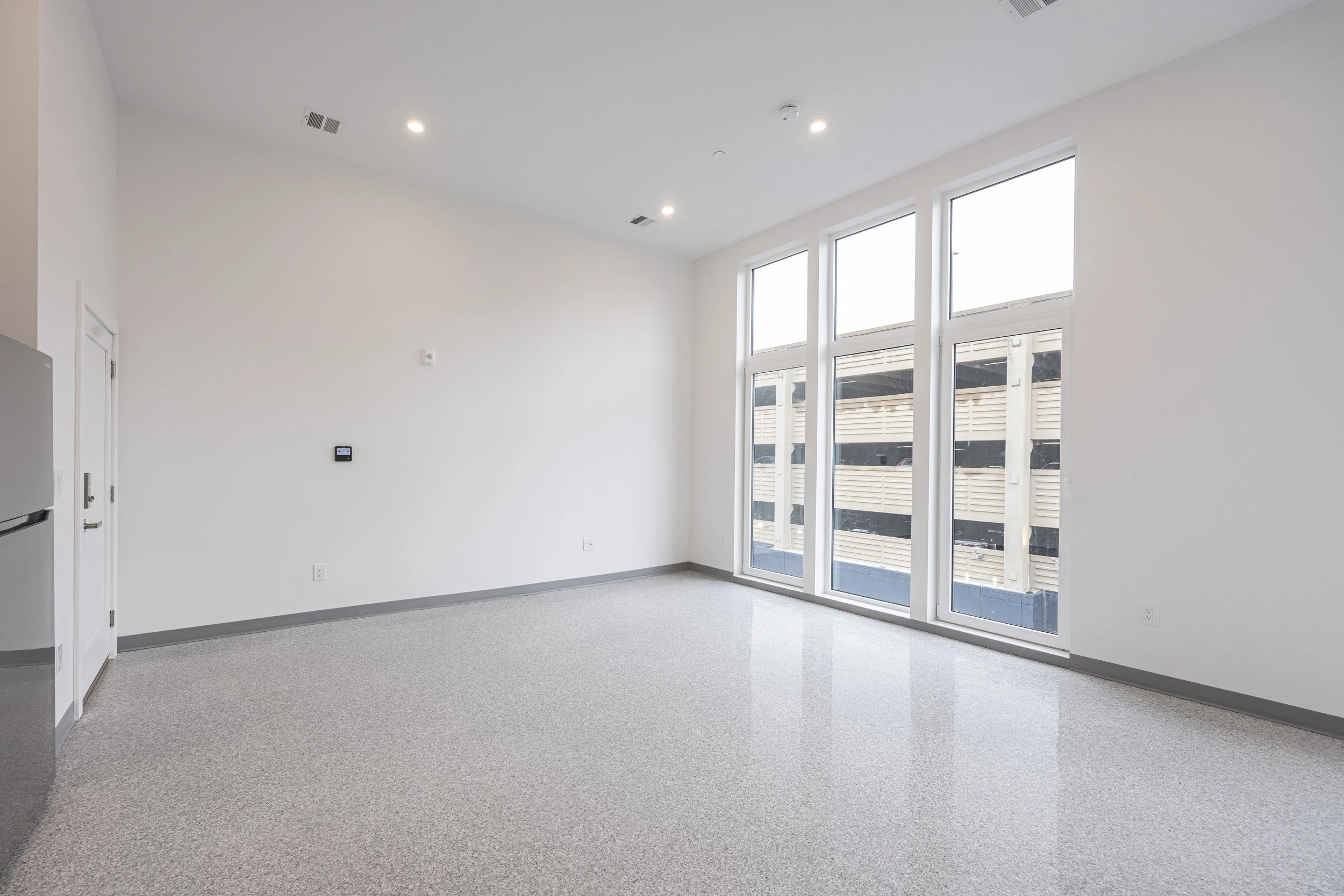 Copy of 80 Middlesex St. 302 Studio-6.jpg