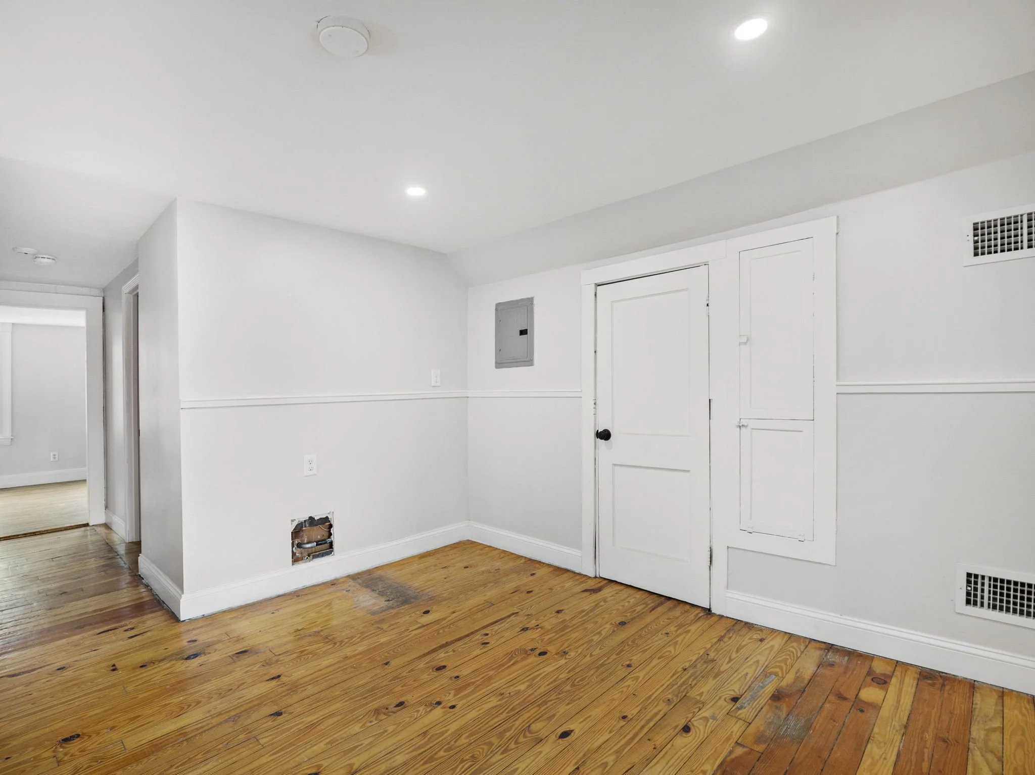 27-web-or-mls-2&3 149 Mountain Ave, Revere, MA 27.jpg
