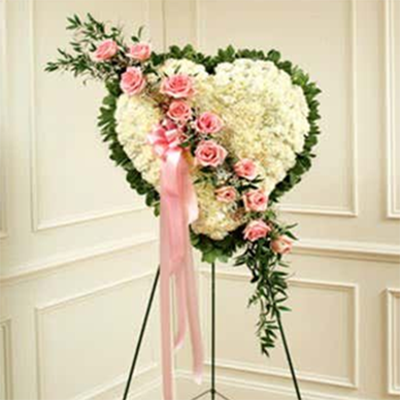 Traditional Carnation &amp; Roses Sympathy Heart