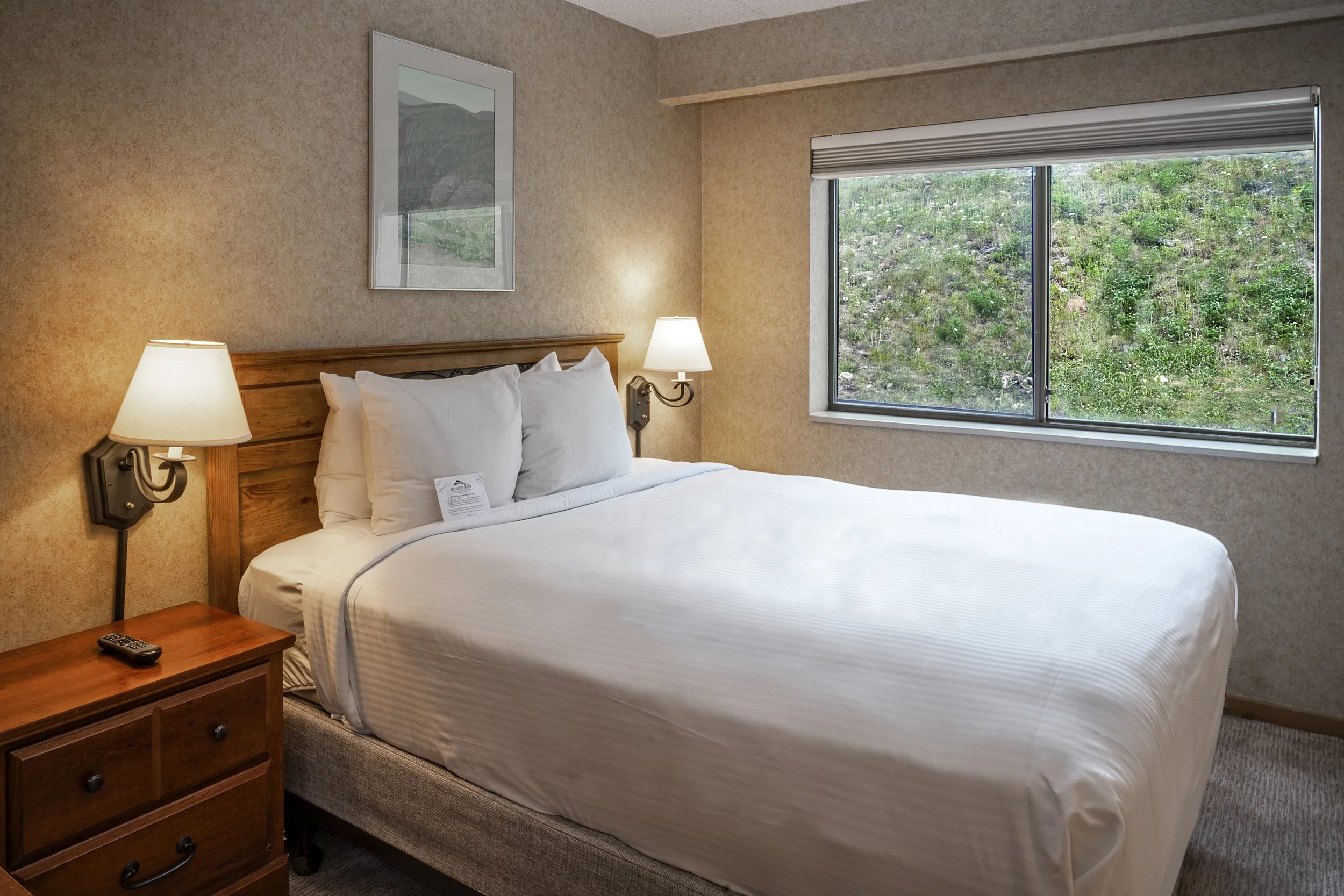28-Room 4130.jpg