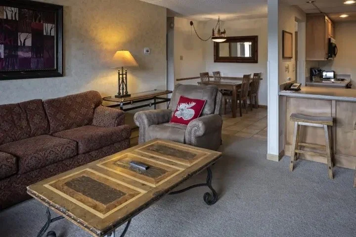 28-Room-26230.jpg