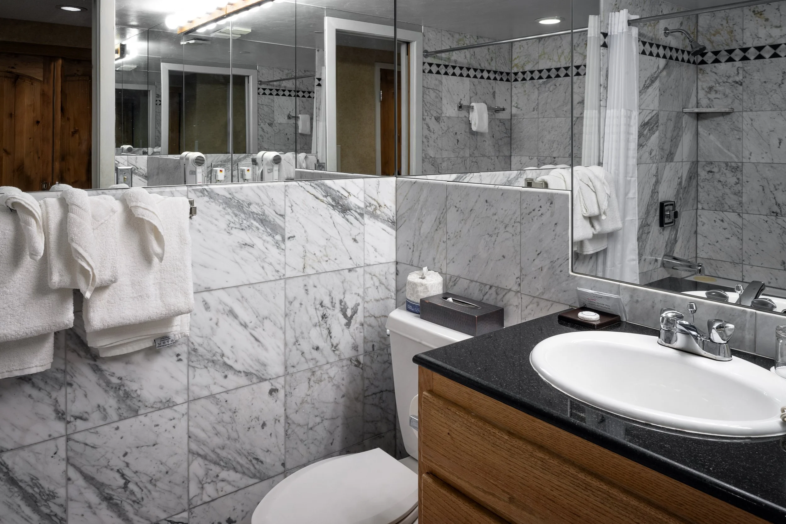 29-Room 4130.jpg
