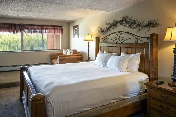20-Room-22210.jpg