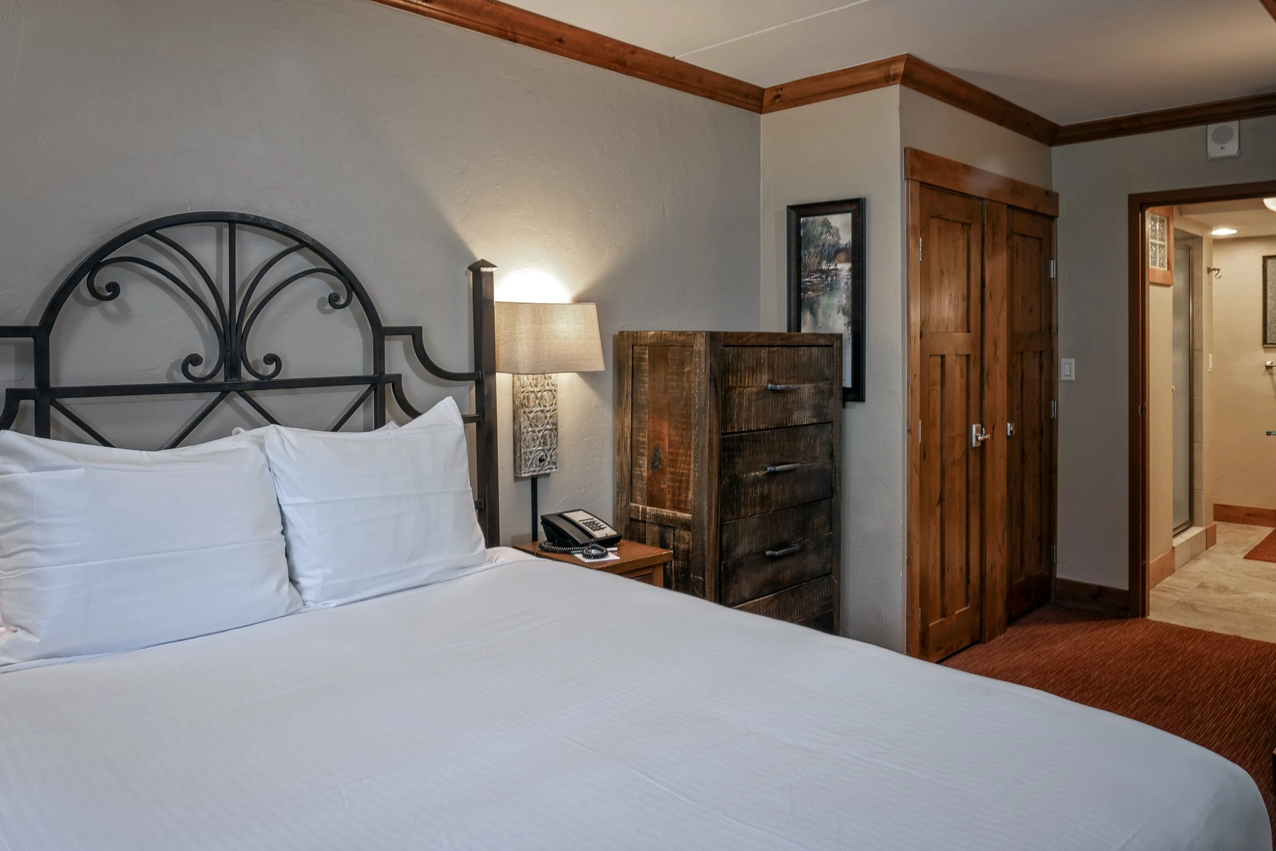 23- Room 4137.jpg