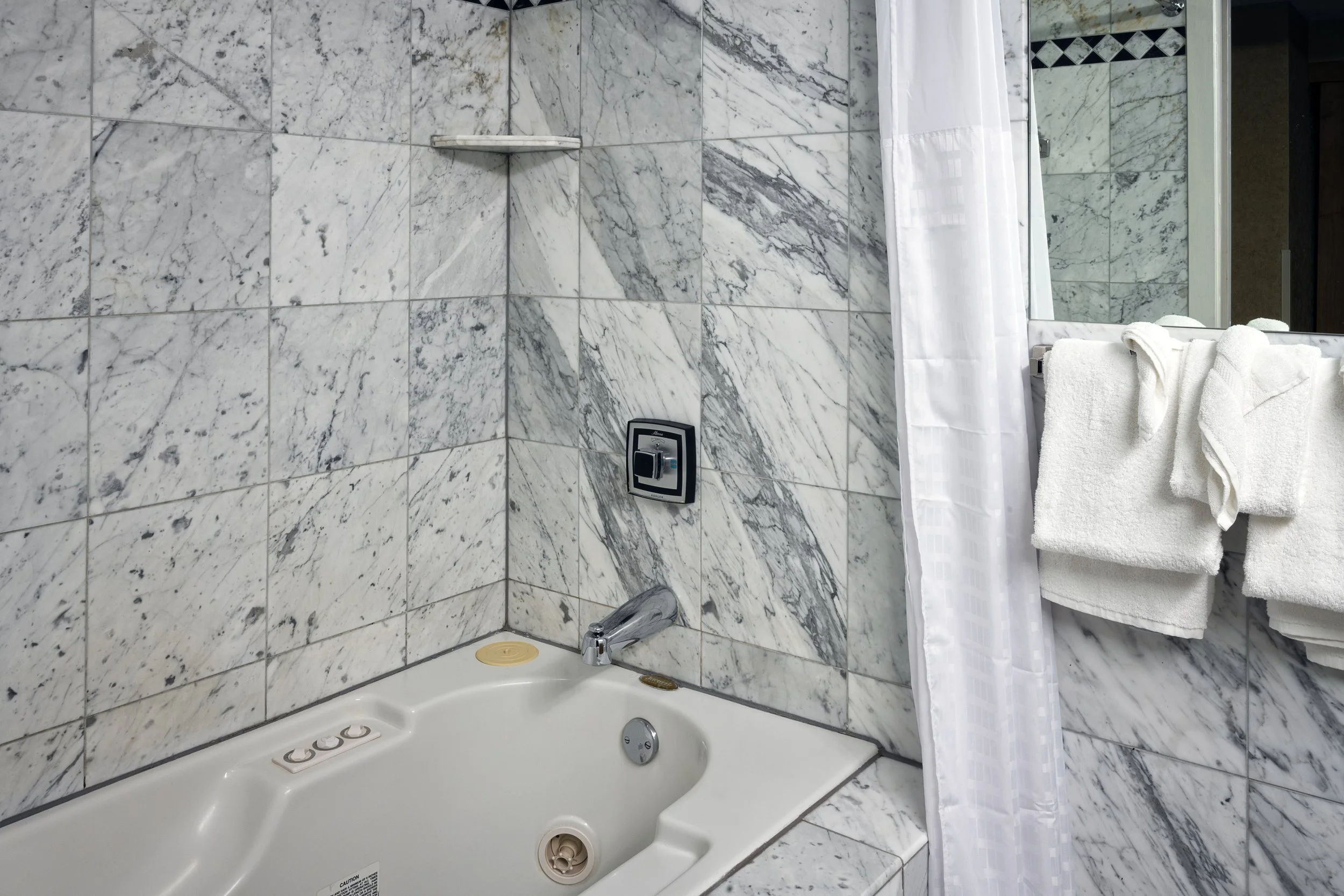 30-Room 4130.jpg