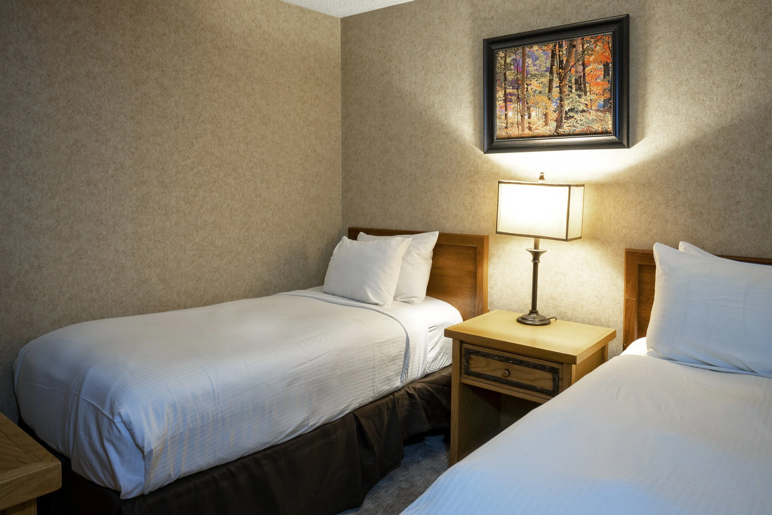 33-Room 4130.jpg