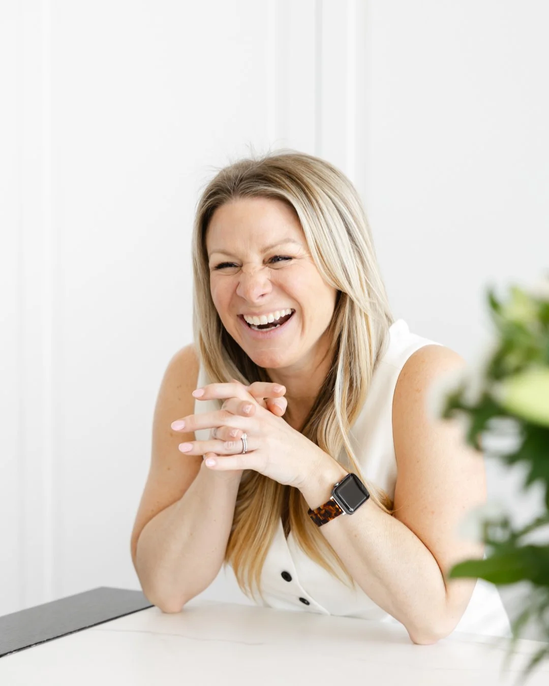 A simple reminder you need to hear going into 2026:

You don&rsquo;t need to earn rest. You don&rsquo;t even need to earn dessert.
AND you sure as hell don&rsquo;t have to earn structure in your business.

You don&rsquo;t need to wait until you&rsquo