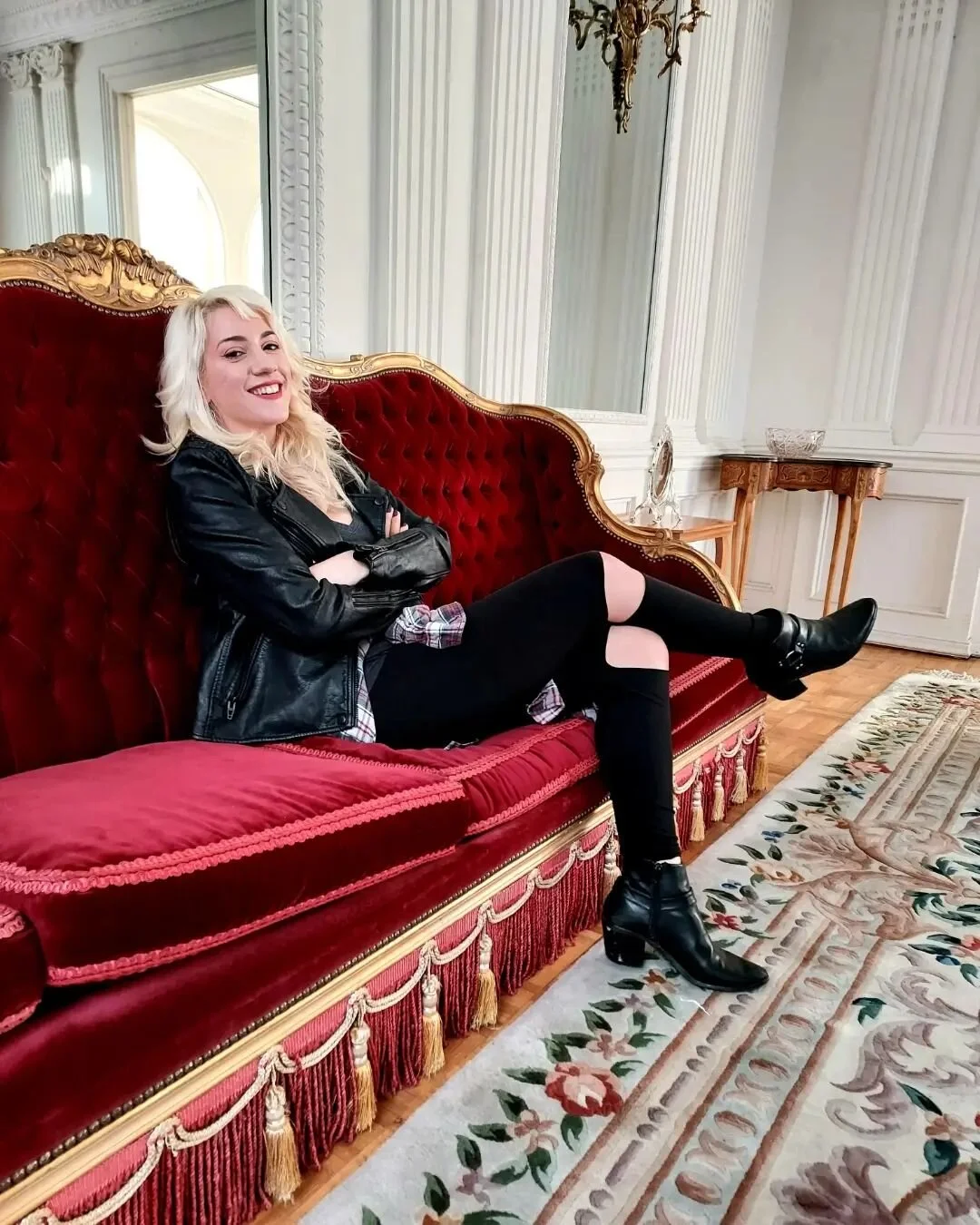 Haunting a local mansion on set today, I'm in my red, Rococo glory ❤ The best pictures of this bunch were taken by actor- photographer-all-around-rockstar @jamie.quattrochi. So grateful to have made new friends and got to work with a fantastic crew. 