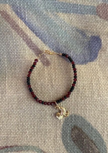 garnet and black bracelet.png