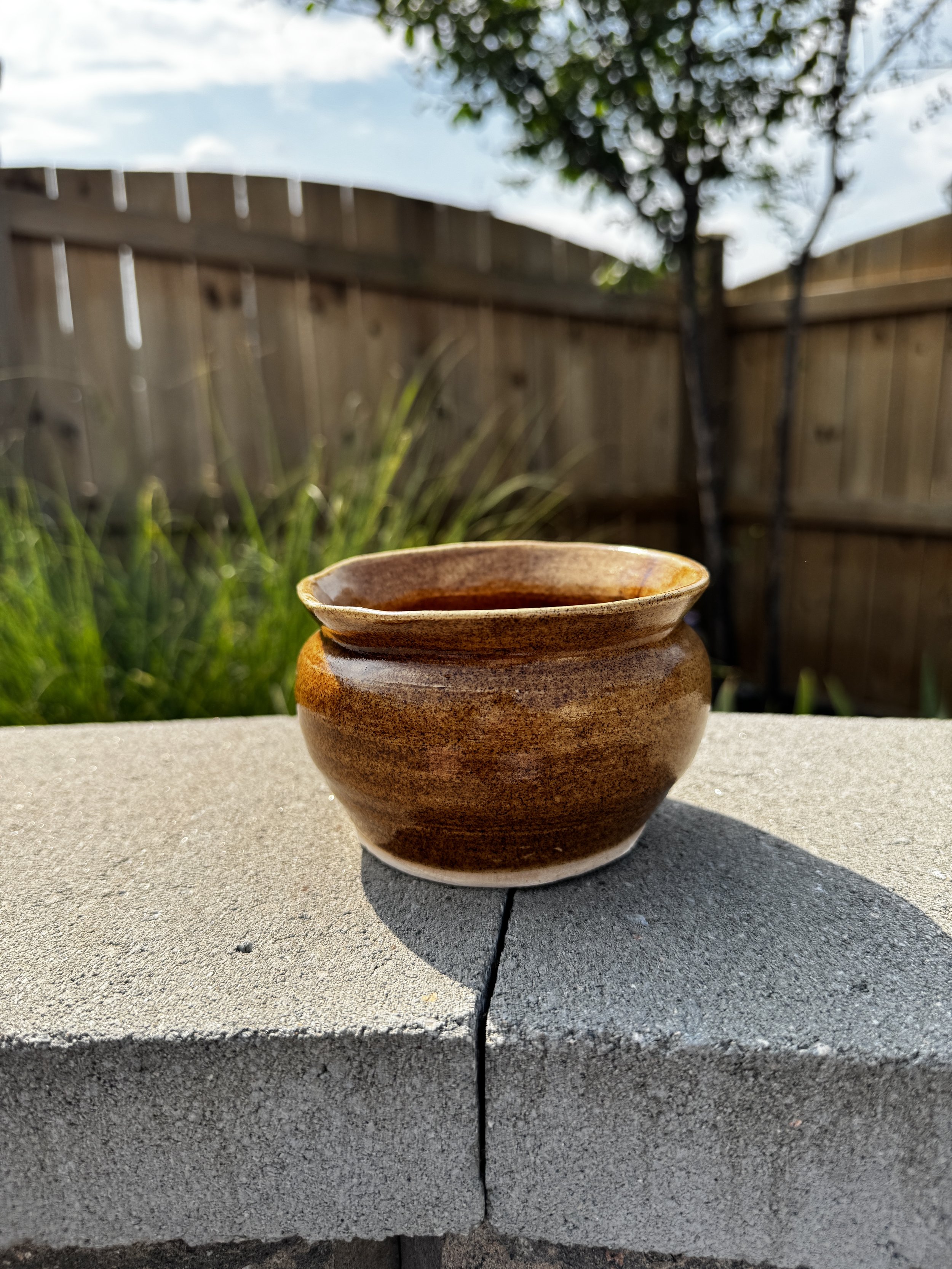 HONEY POT CERAMIC BOWL