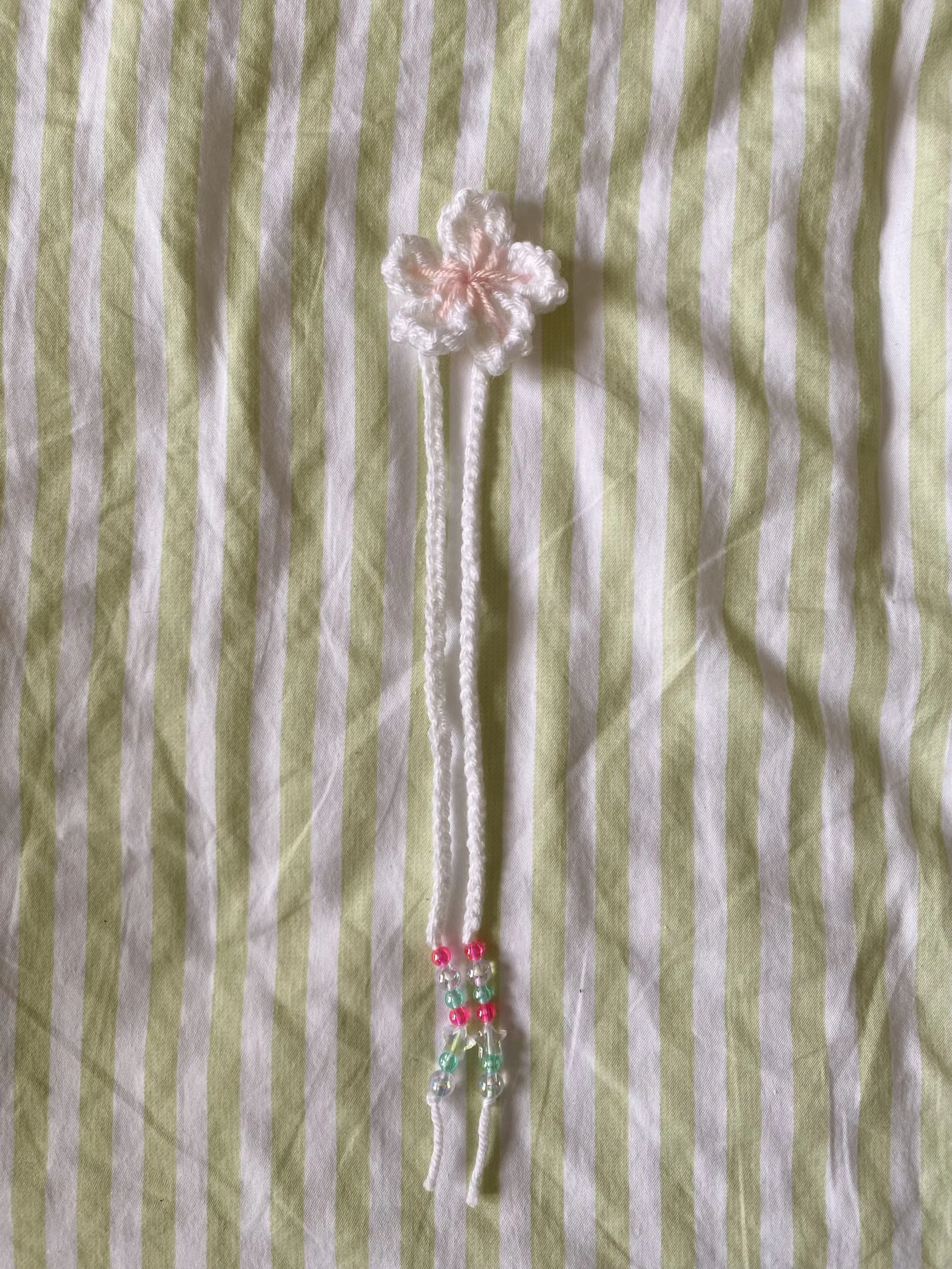 FLOWER BOOKMARK