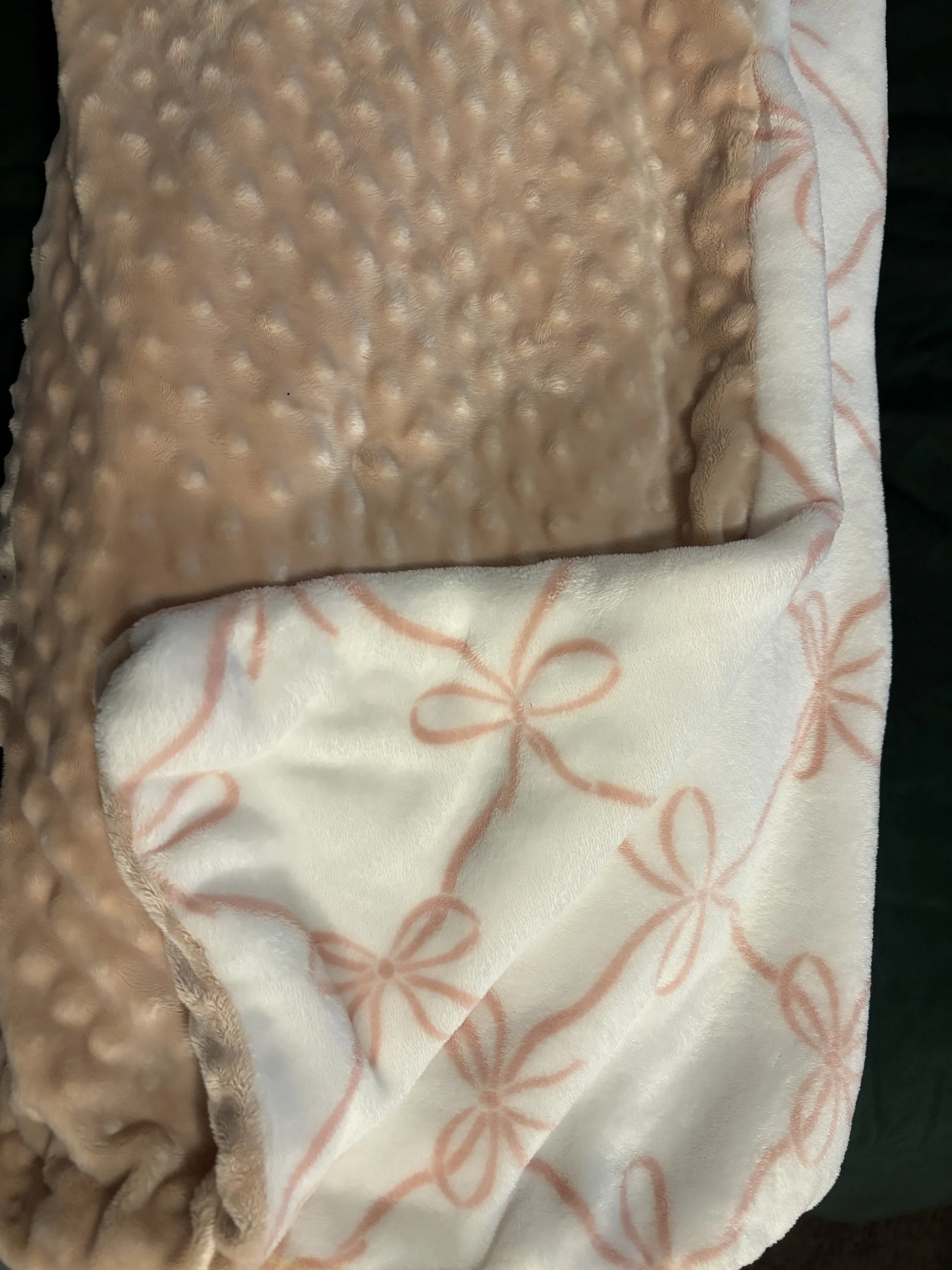 ROSY RIBBONS BLANKET