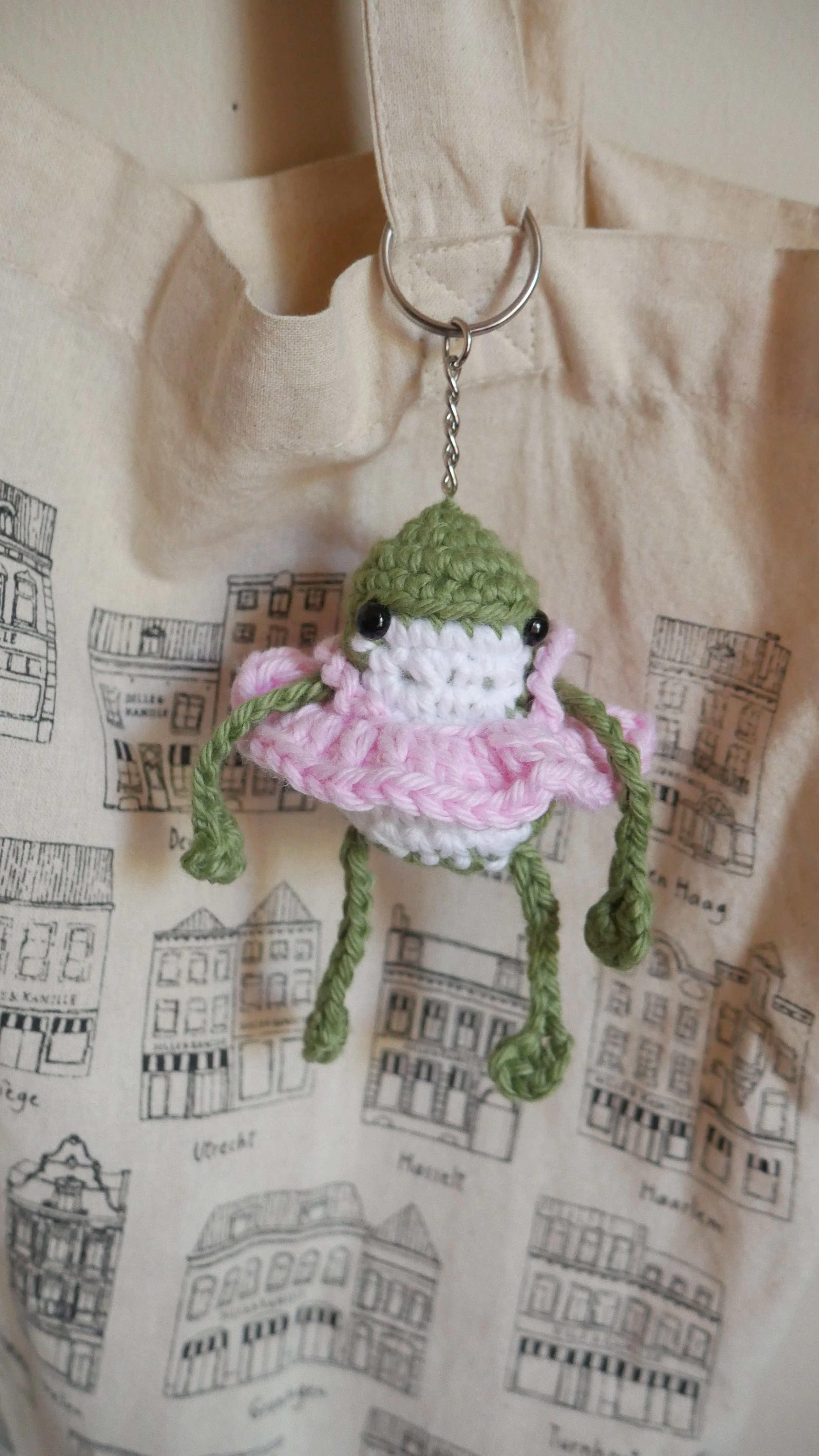 Froggy Keychain 1.JPG