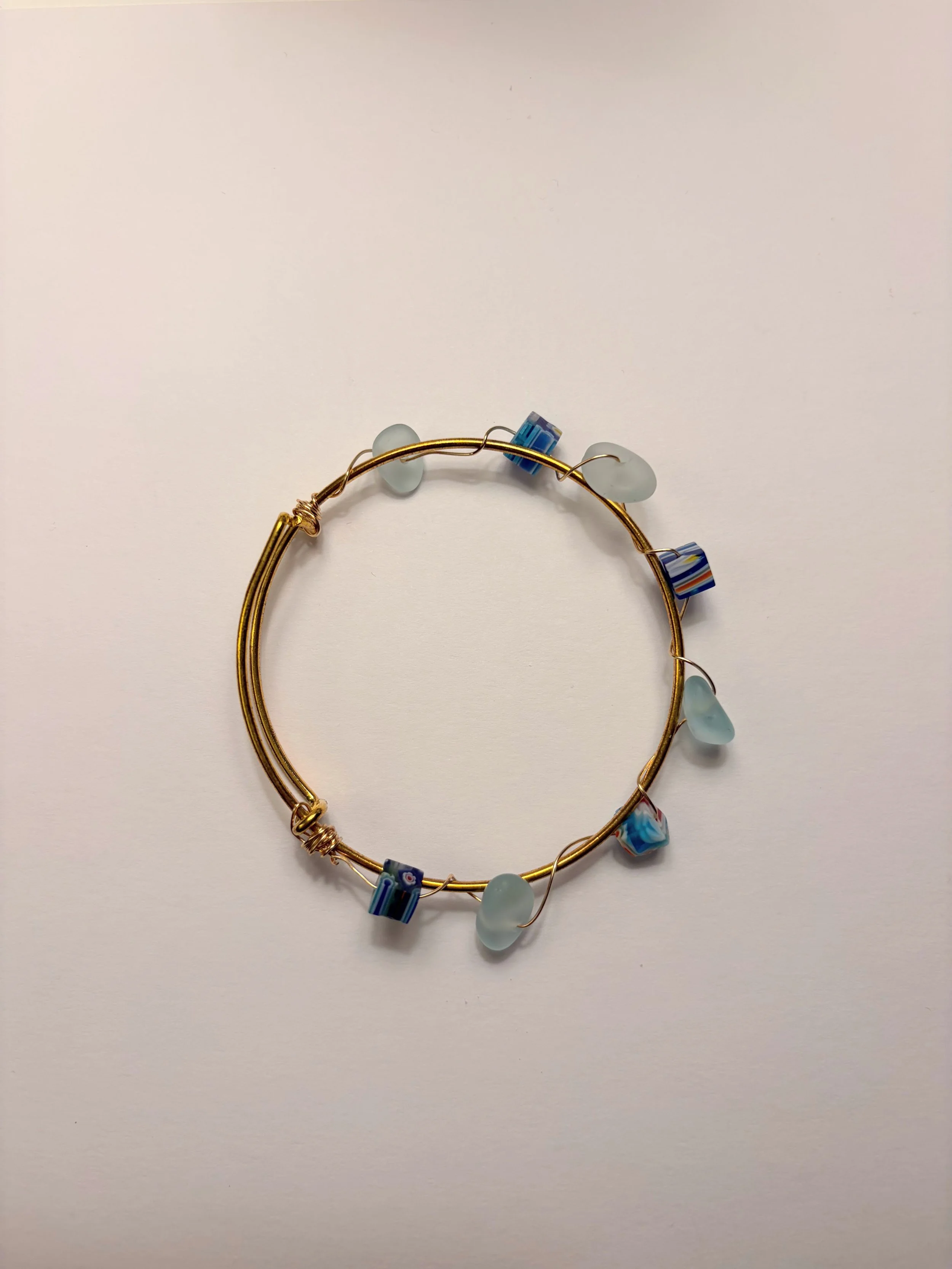 TOPSY TURVY SEAGLASS BRACELET
