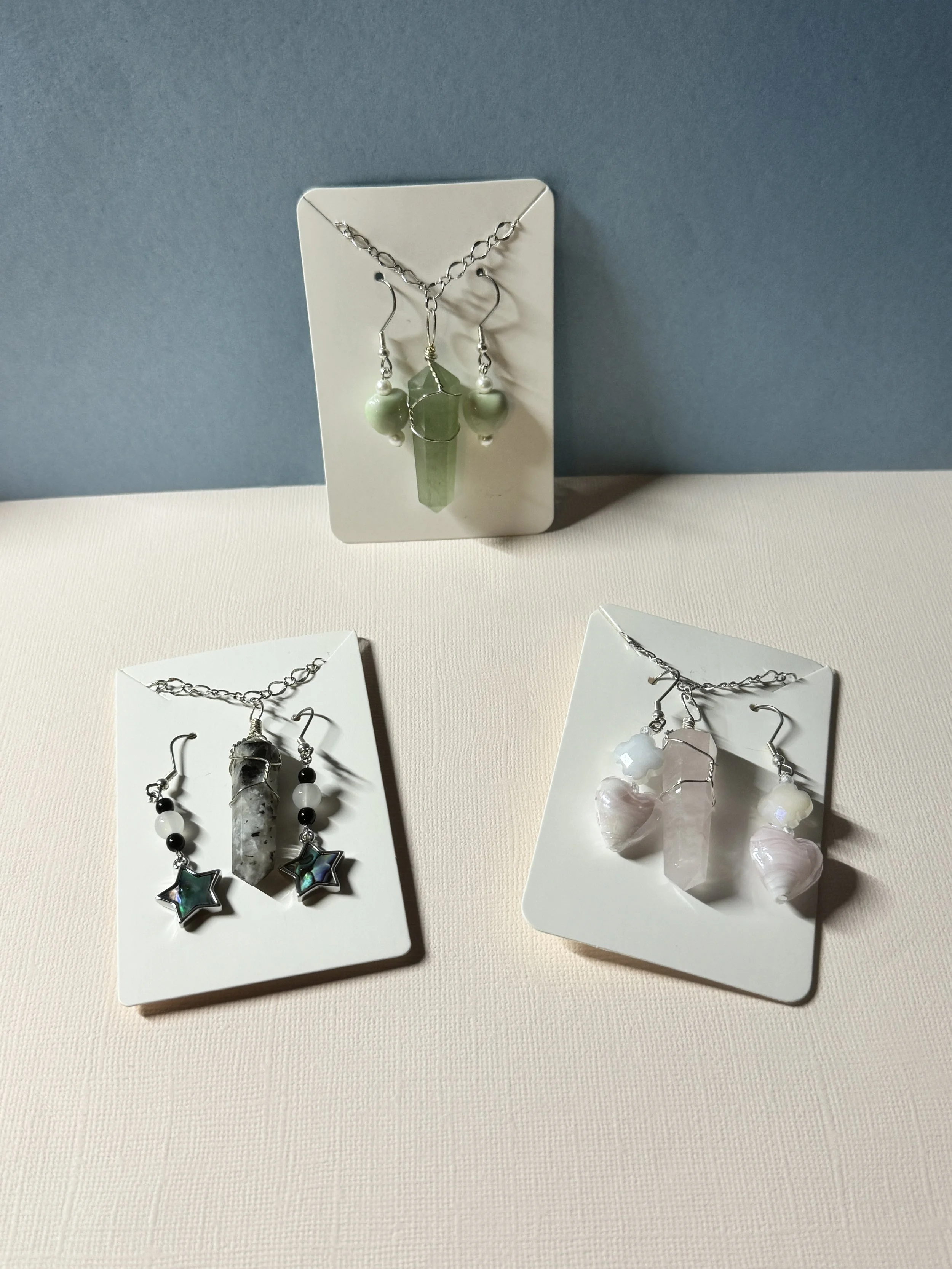 Pretty Pendant 1.JPG