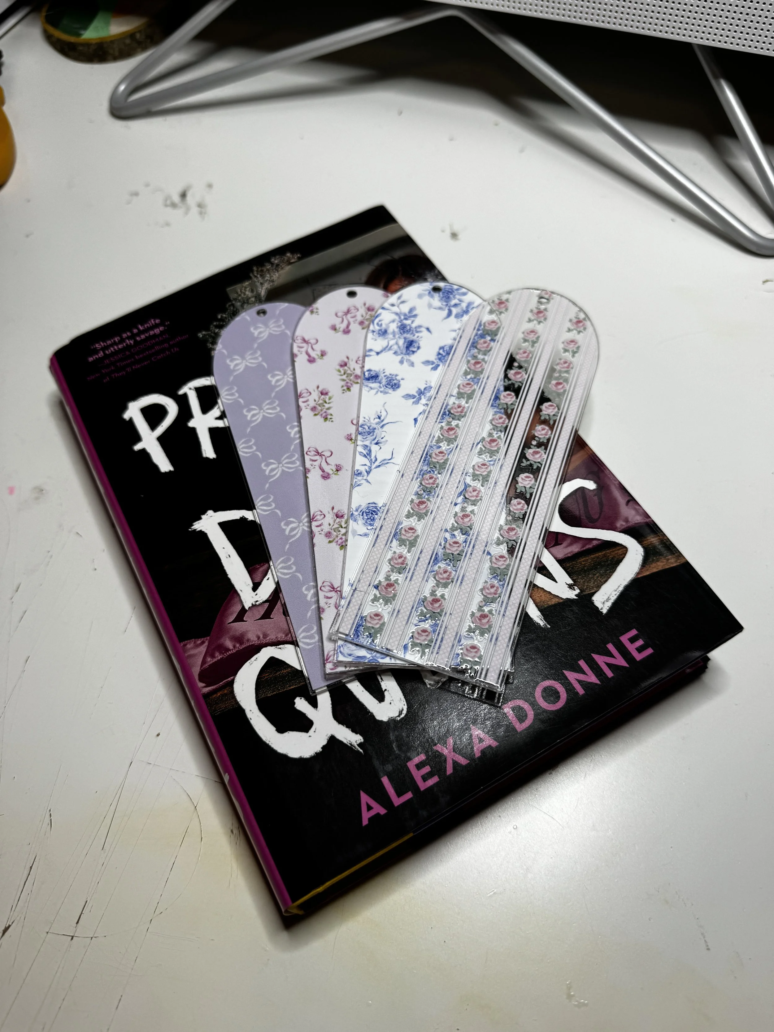 SWEETIE ACRYLIC BOOKMARKS