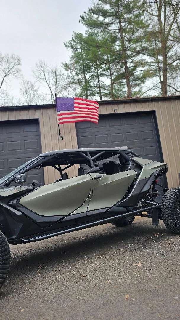 Mav R4 American Flag Kicker.jpg